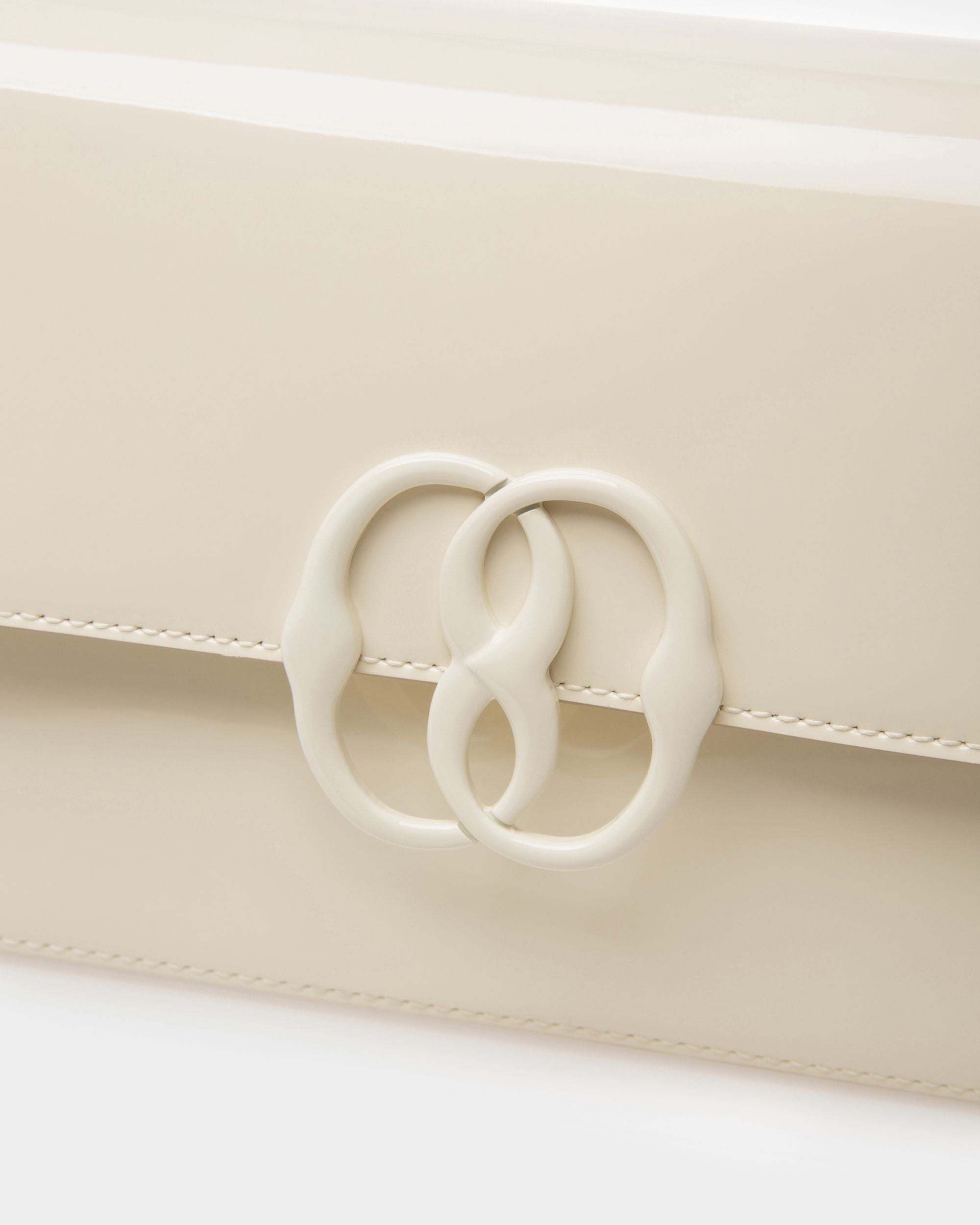 Emblem Schultertasche Aus Leder In Elfenbein - Damen - Bally - 06