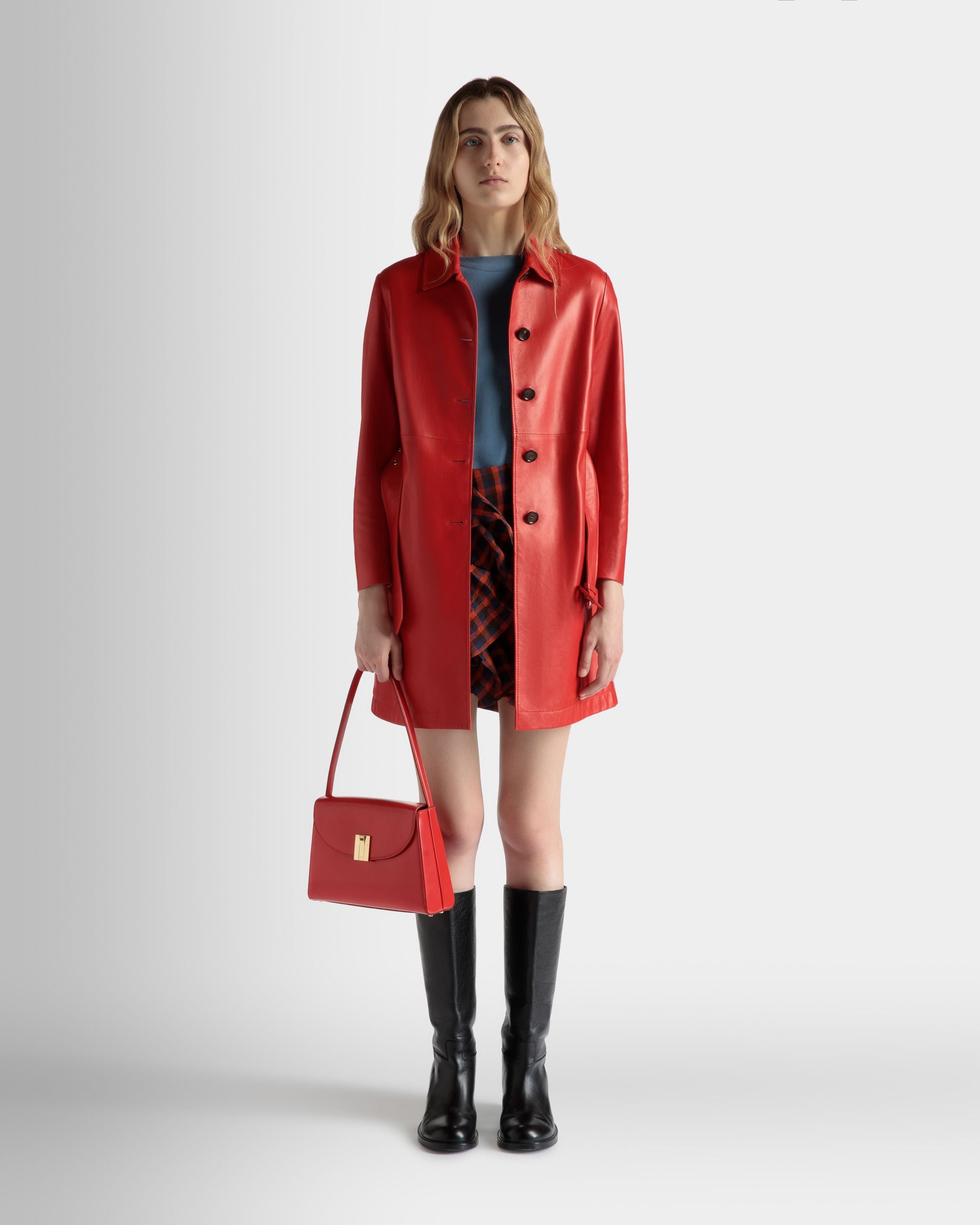 Ollam Schultertasche Aus Gebürstetem Leder In Candy Red - Damen - Bally - 02