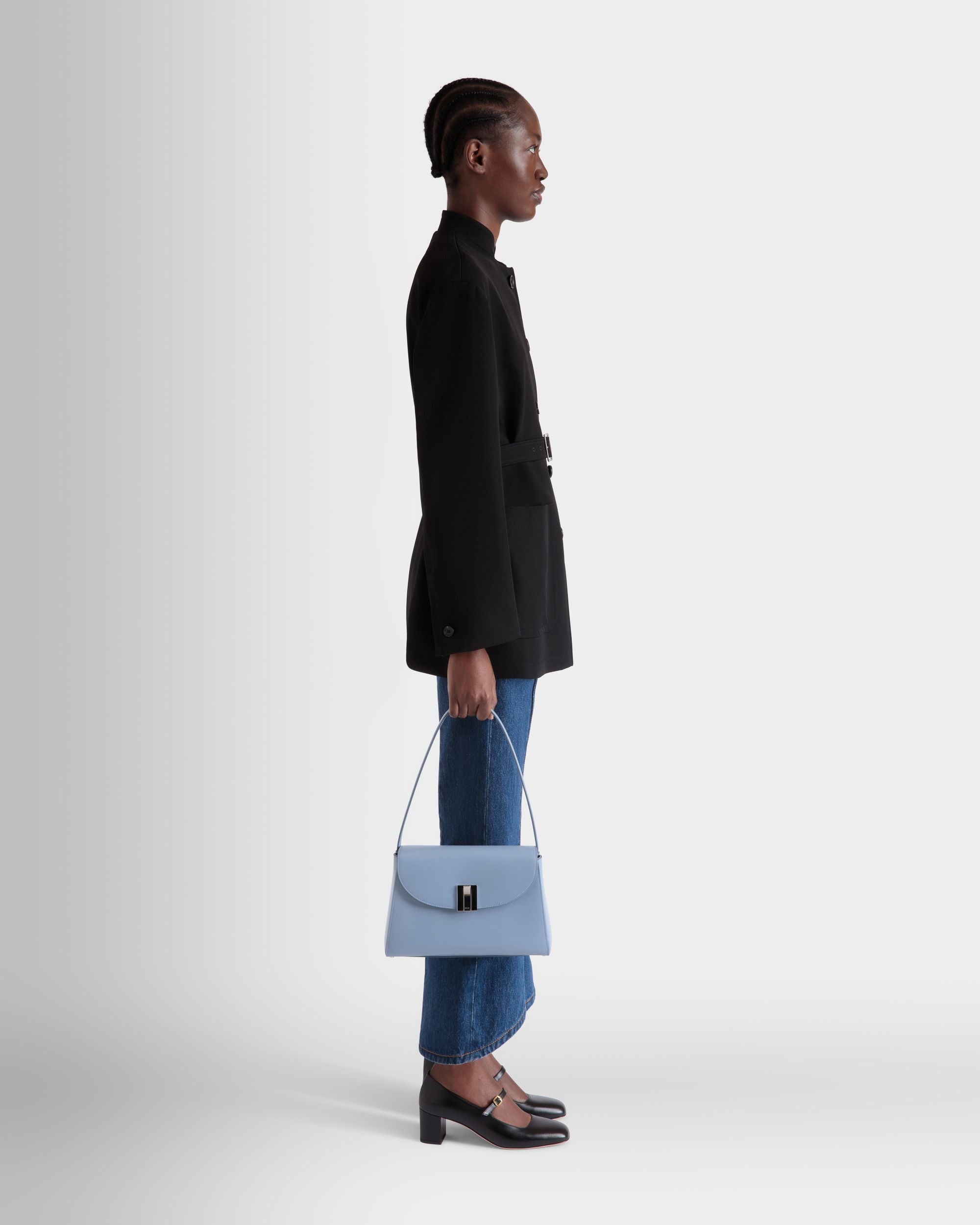 Ollam Schultertasche Aus Leder In Light Blue - Damen - Bally - 01