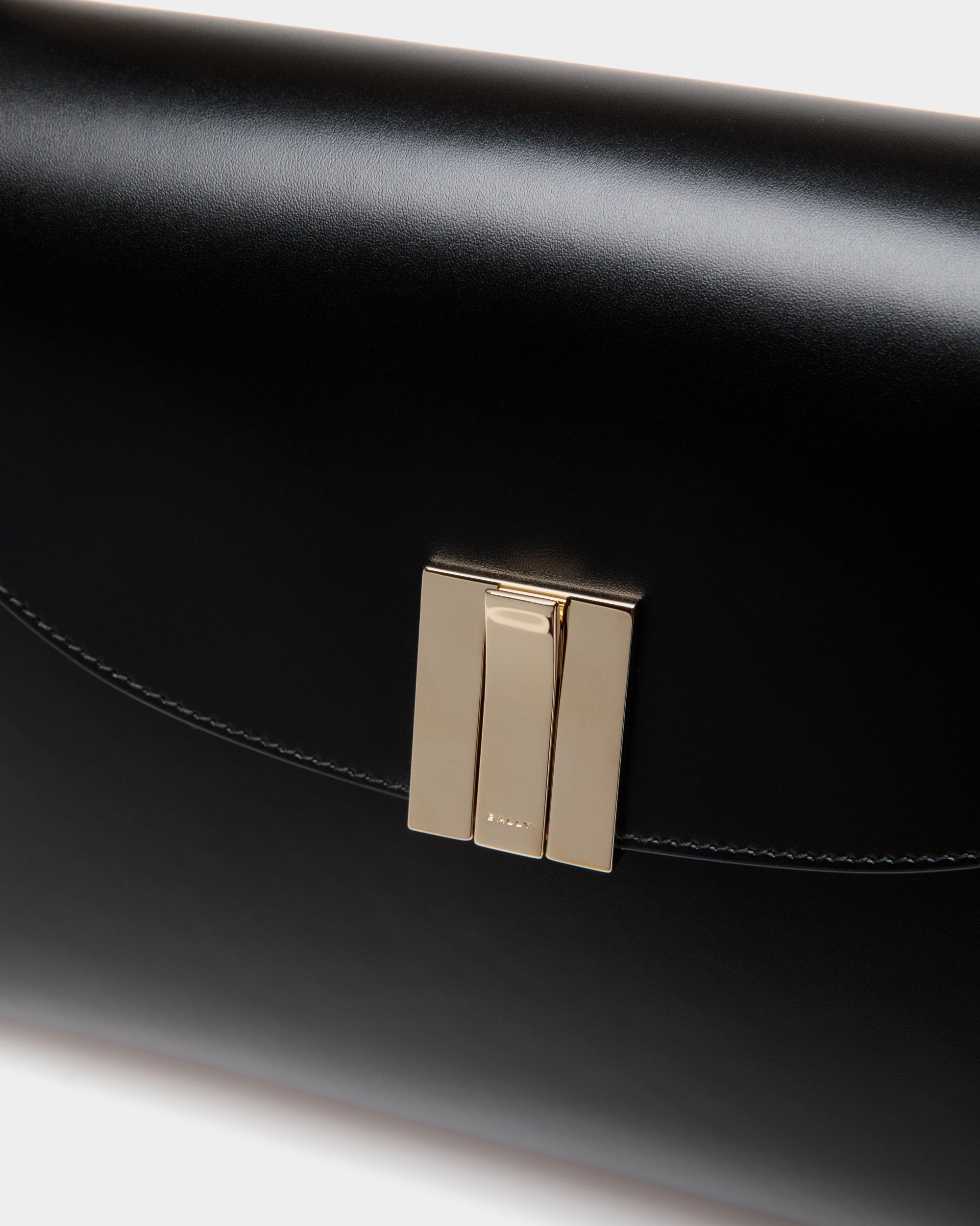 Schultertasche Ollam Aus Leder In Schwarz - Damen - Bally - 06
