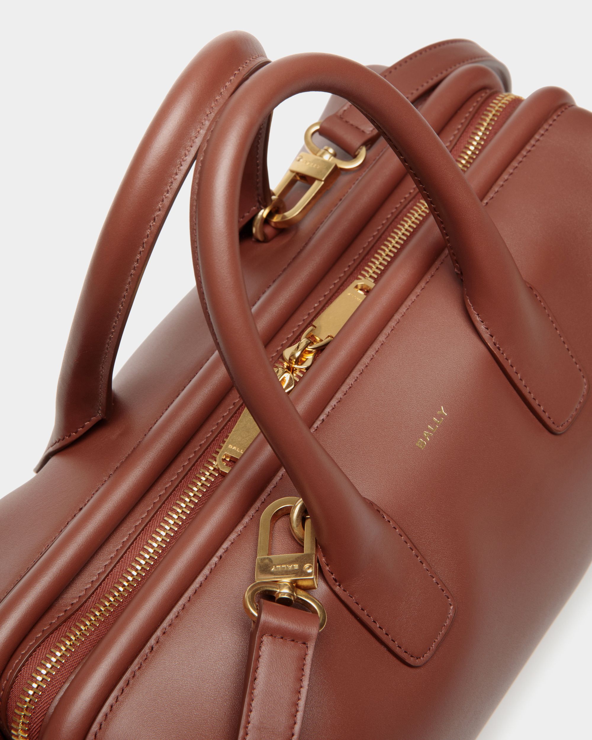 Kleine Henkeltasche Belle Aus Leder In Braun - Damen - Bally - 06