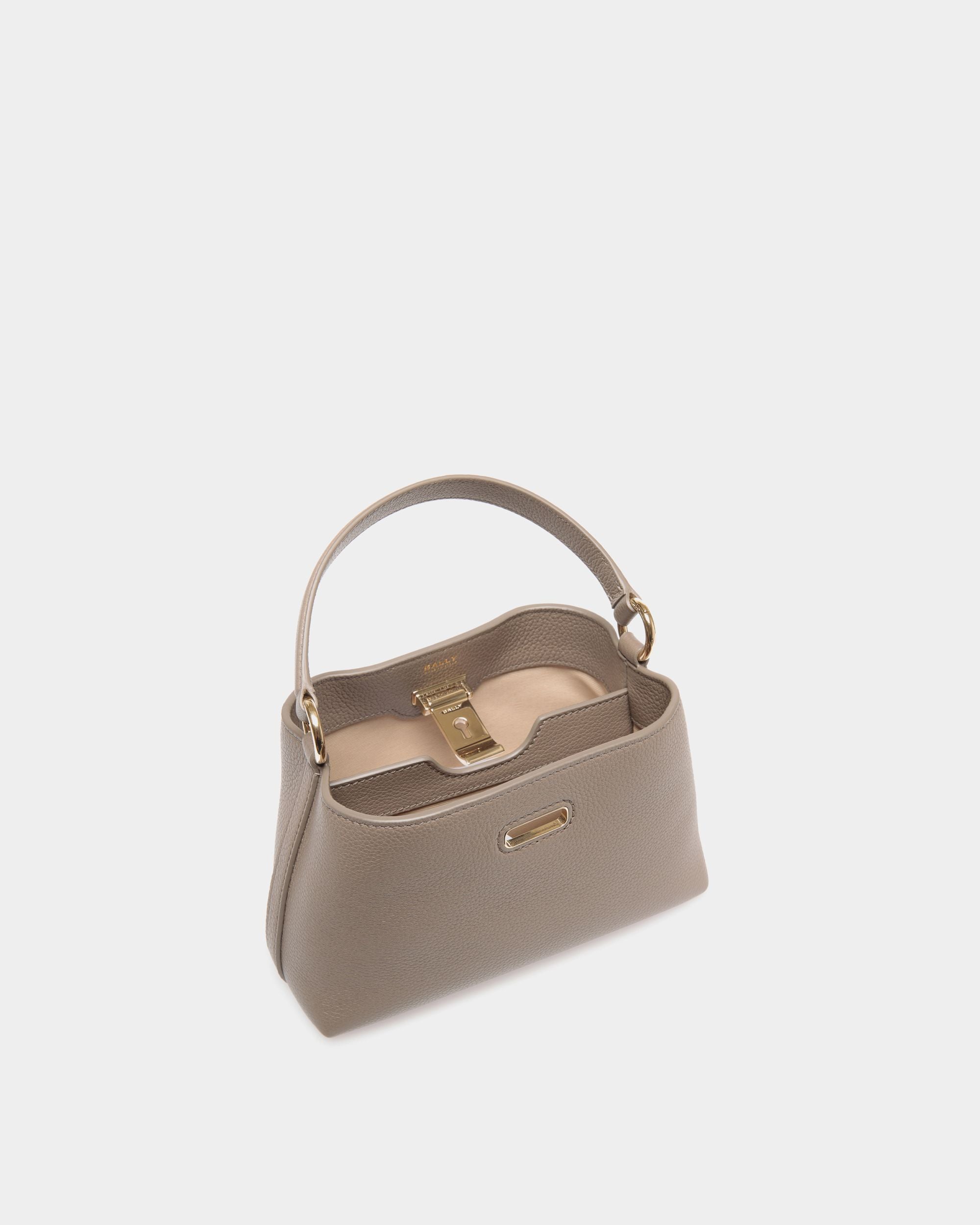Lock Me Minitasche Aus Genarbtem Leder In Taupe - Damen - Bally - 04