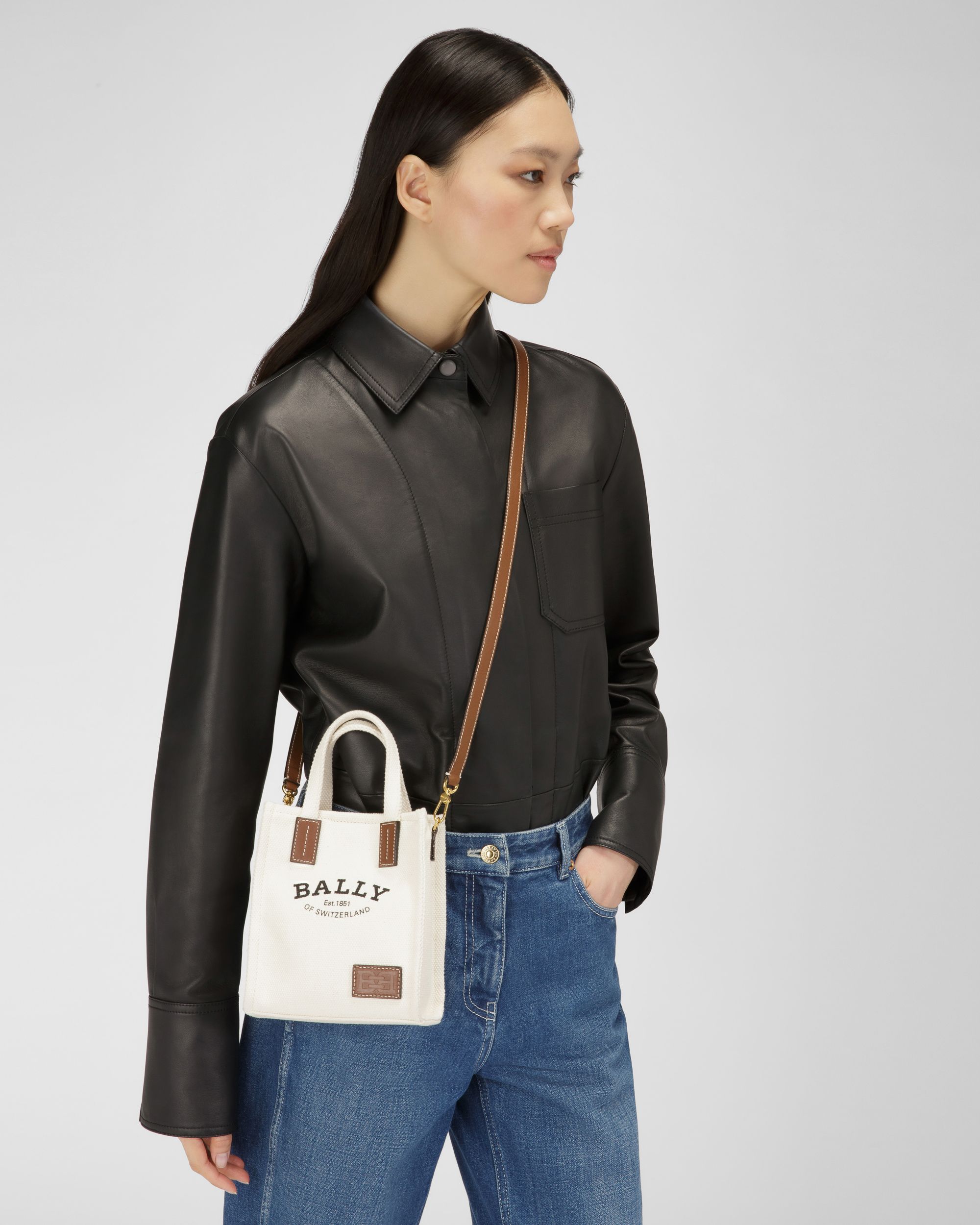 Crystalia XS Stoff-Minibag In Natur - Damen - Bally - 02