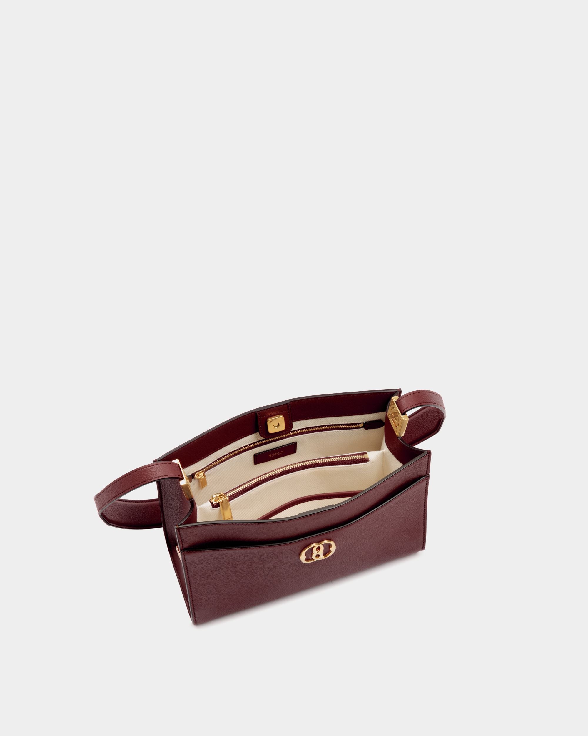 Emblem Schultertasche Aus Genarbtem Leder In Andorra - Damen - Bally - 04