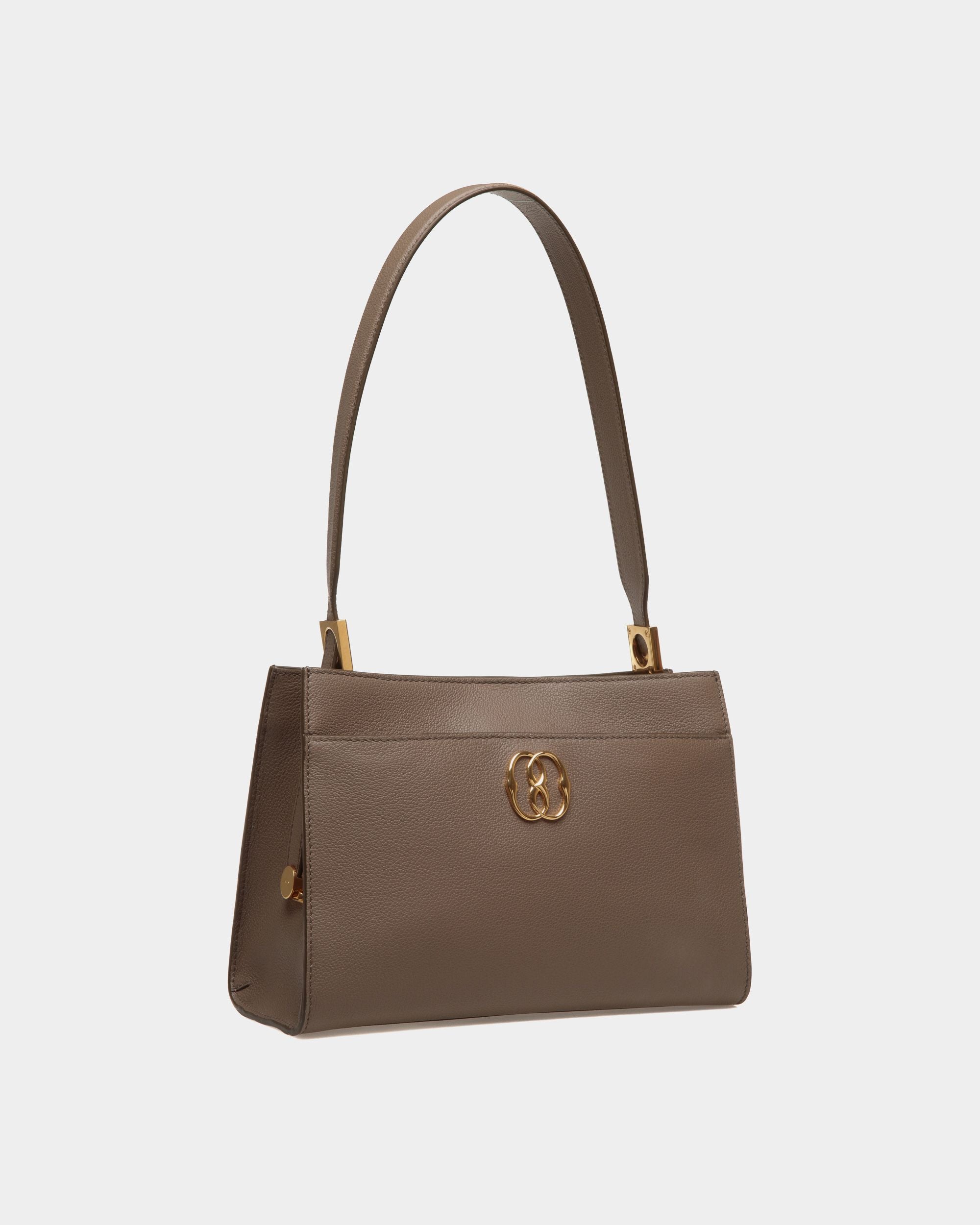 Emblem Schultertasche Aus Genarbtem Leder In Beige - Damen - Bally - 03