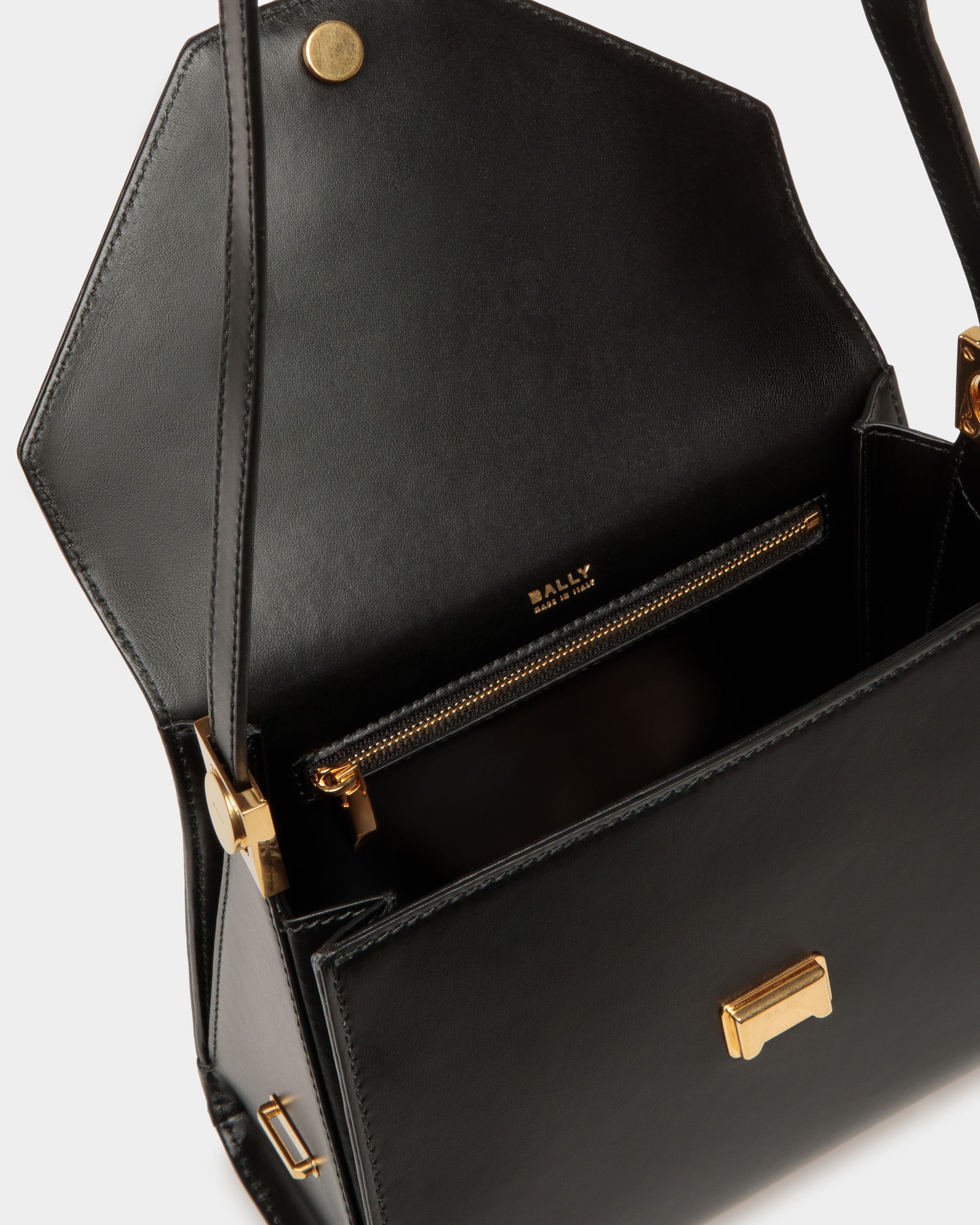Emblem Henkeltasche Aus Leder In Schwarz - Damen - Bally - 04