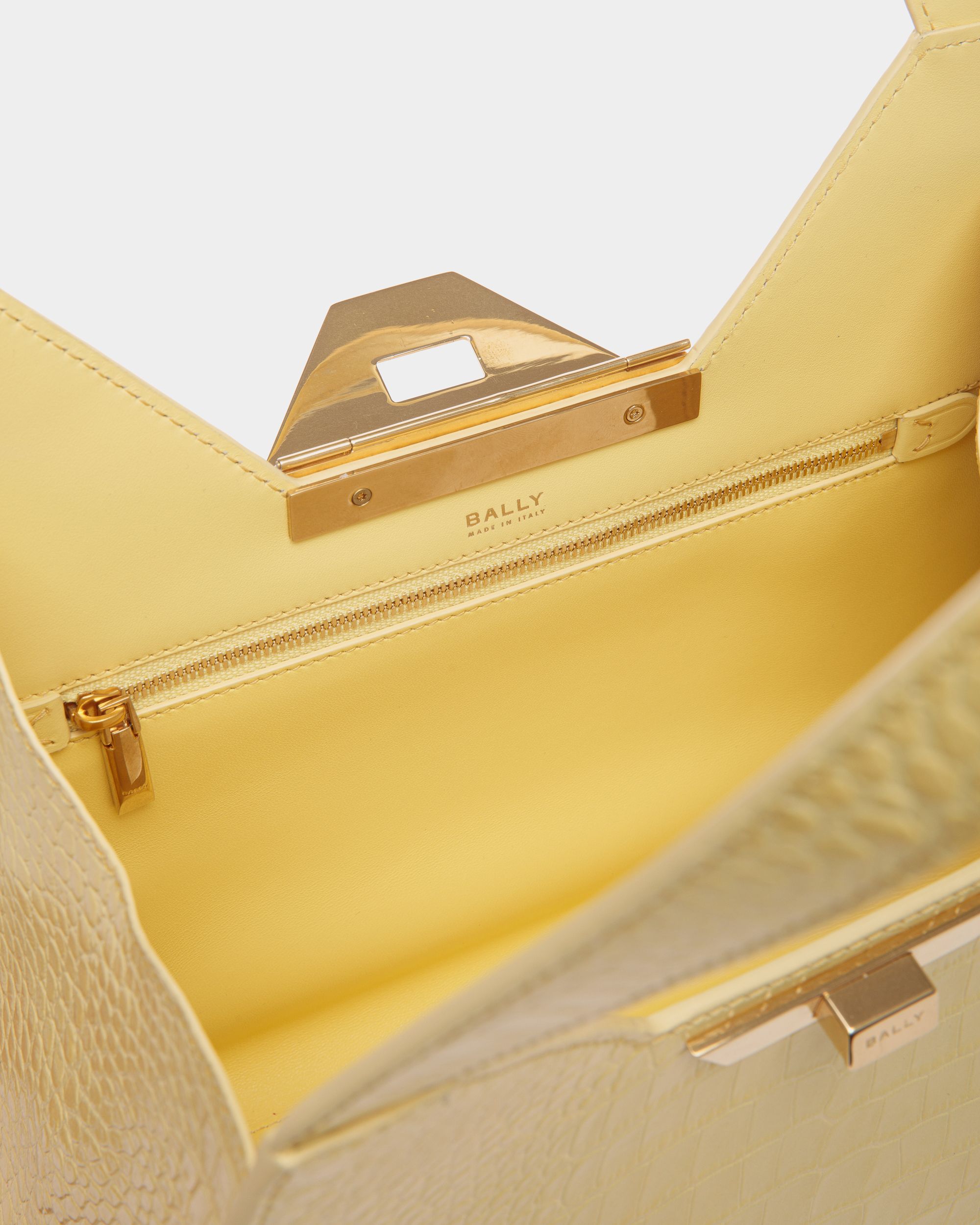 Tilt Schultertasche Aus Geprägtem Leder In Vanana Yellow - Damen - Bally - 04