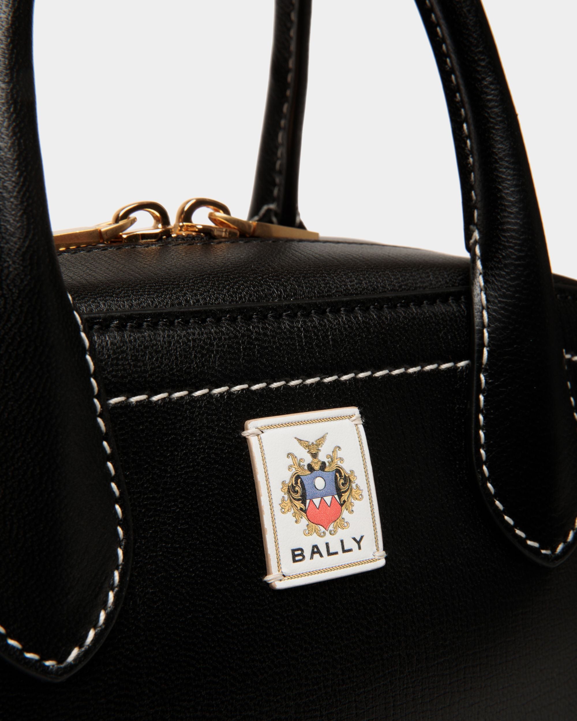 Unda Henkeltasche Aus Genarbtem Leder In Schwarz - Damen - Bally - 06