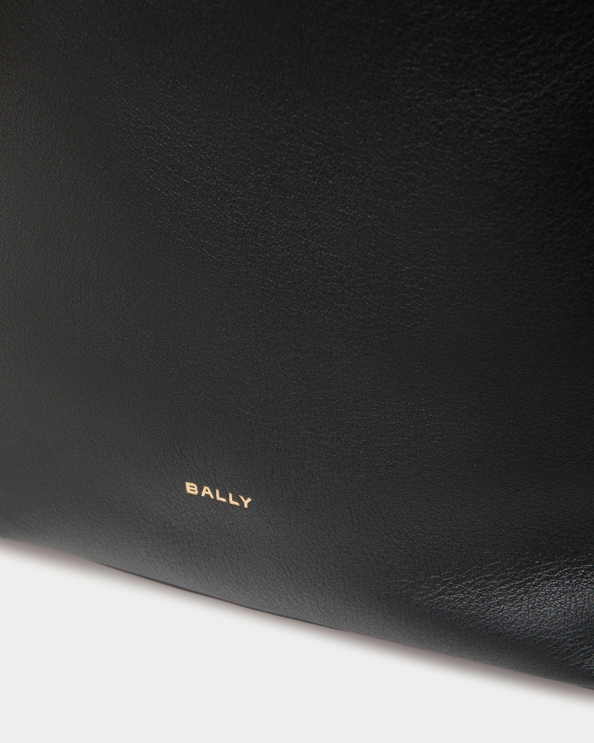 Code Beuteltasche Aus Leder In Schwarz - Damen - Bally - 05