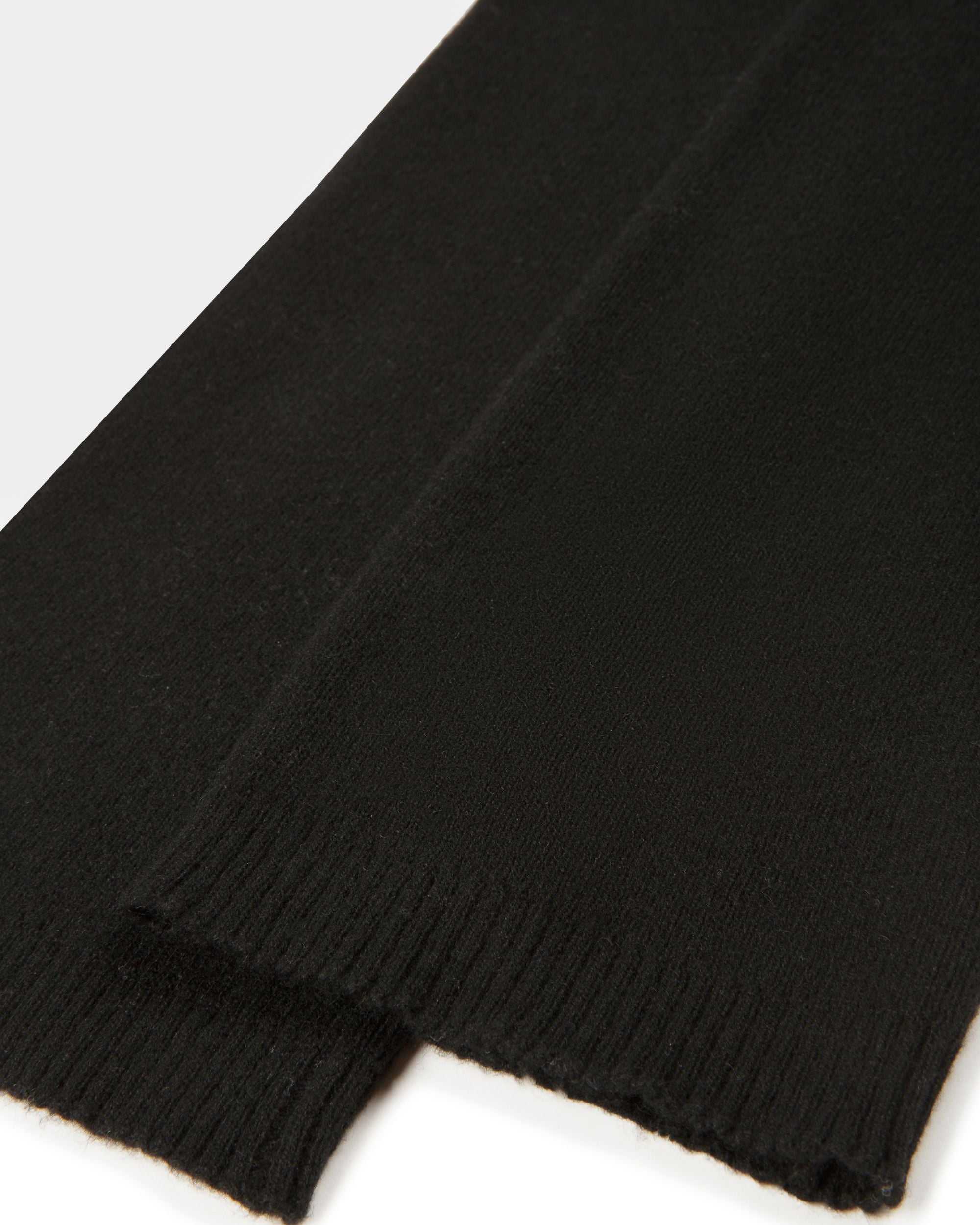 Curling Collection Rv Socks In Black Cashmere - Damen - Bally - 02