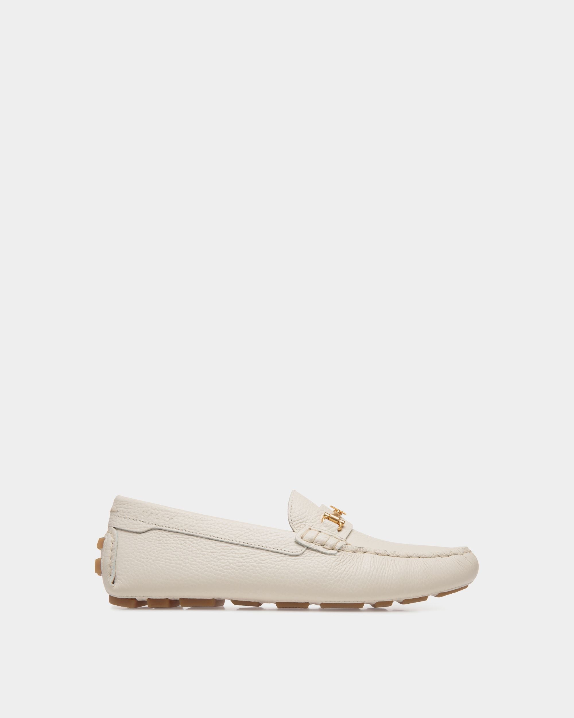 Kerbs Driver-Schuh Aus Genarbtem Leder In Weiß - Damen - Bally - 01