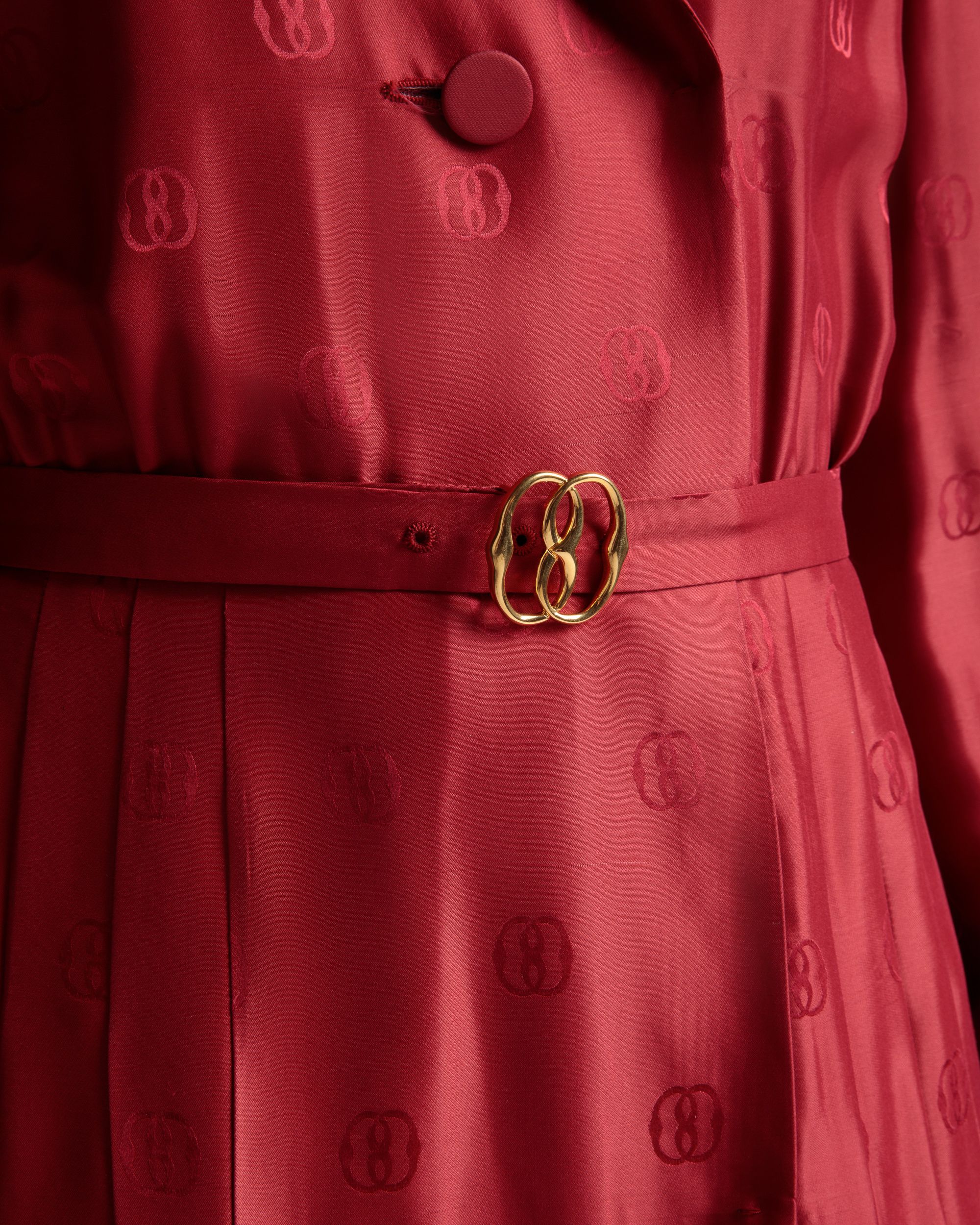 Emblem Kleid mit Gürtel Aus Seide in Tiefrubinrot - Damen - Bally - 04