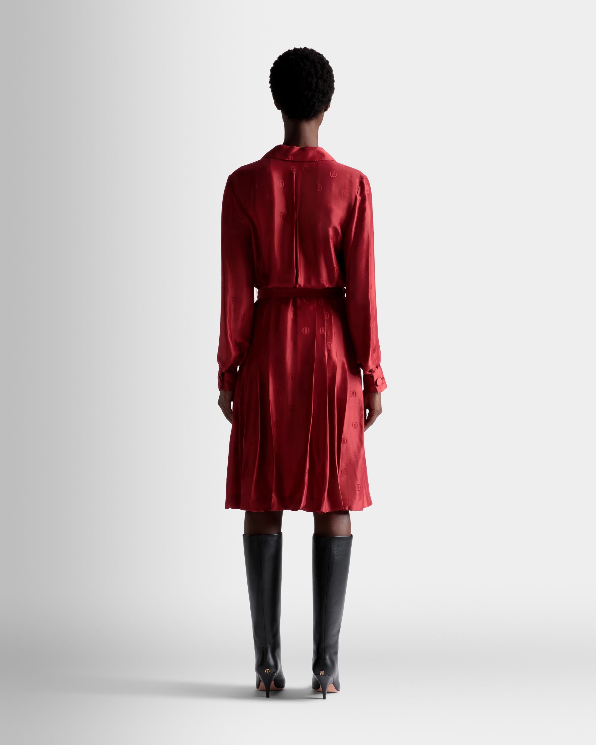Emblem Kleid mit Gürtel Aus Seide in Tiefrubinrot - Damen - Bally - 06