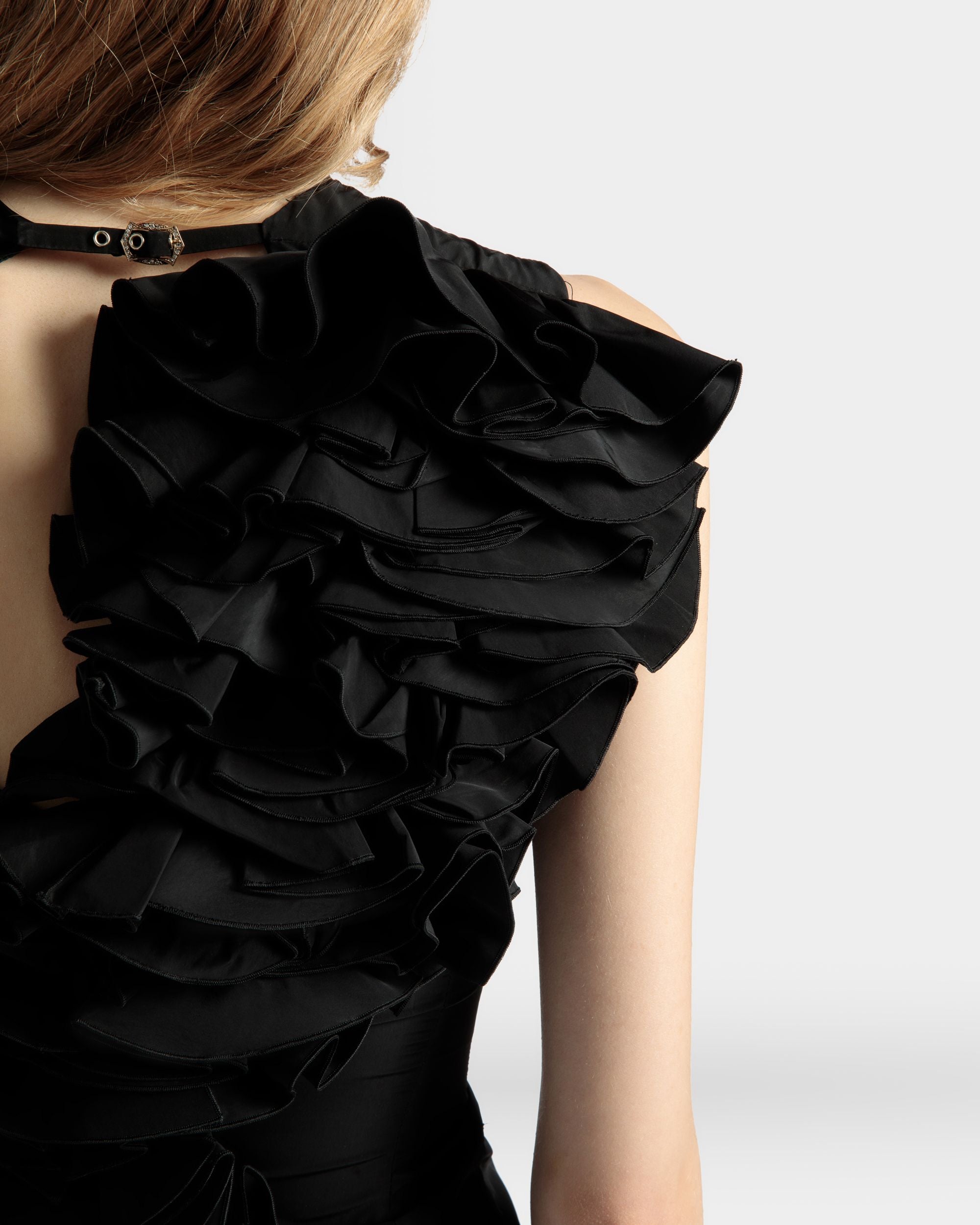 Ärmelloses Rouches Minikleid Aus Technischer Duchesse In Schwarz - Damen - Bally - 04