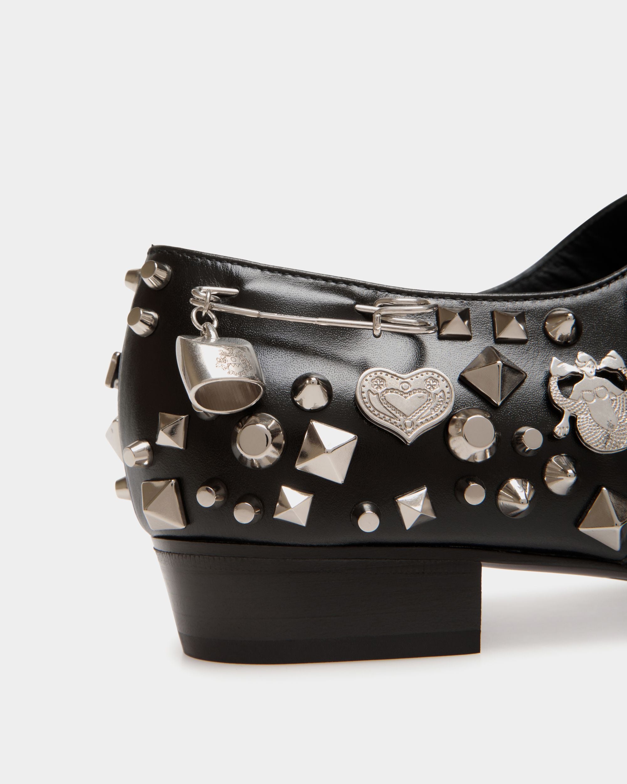 Glendale Mary-Jane In Black Leather with Studs - Damen - Bally - 06