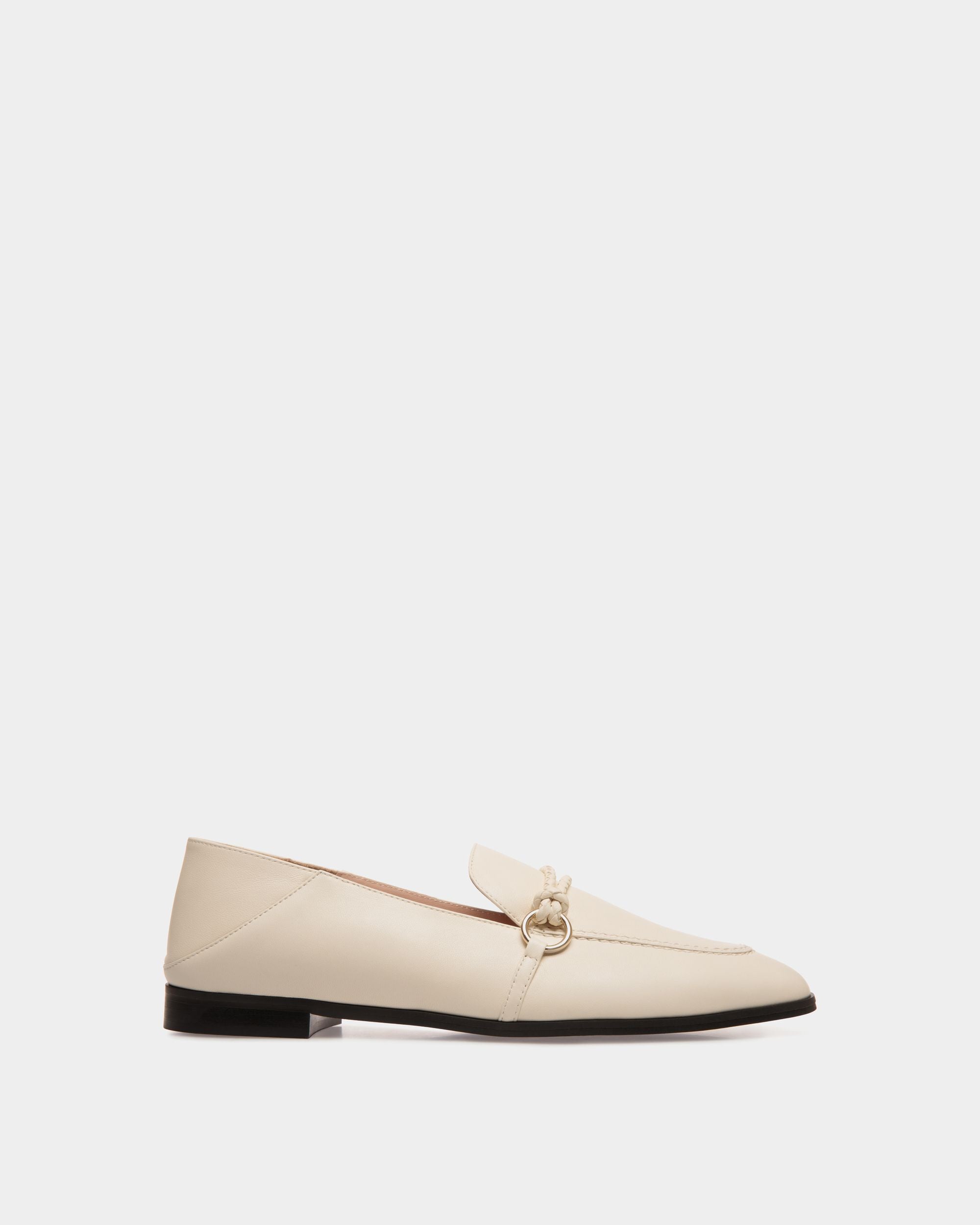 Flat Pump In White Lamb - Damen - Bally - 01