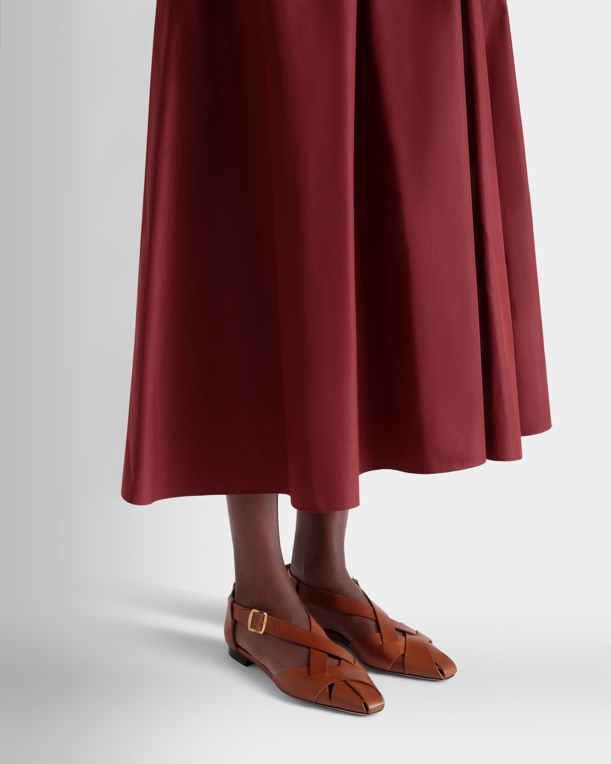Flache Sylt Sandale Aus Gebürstetem Leder In Braun - Damen - Bally - 02