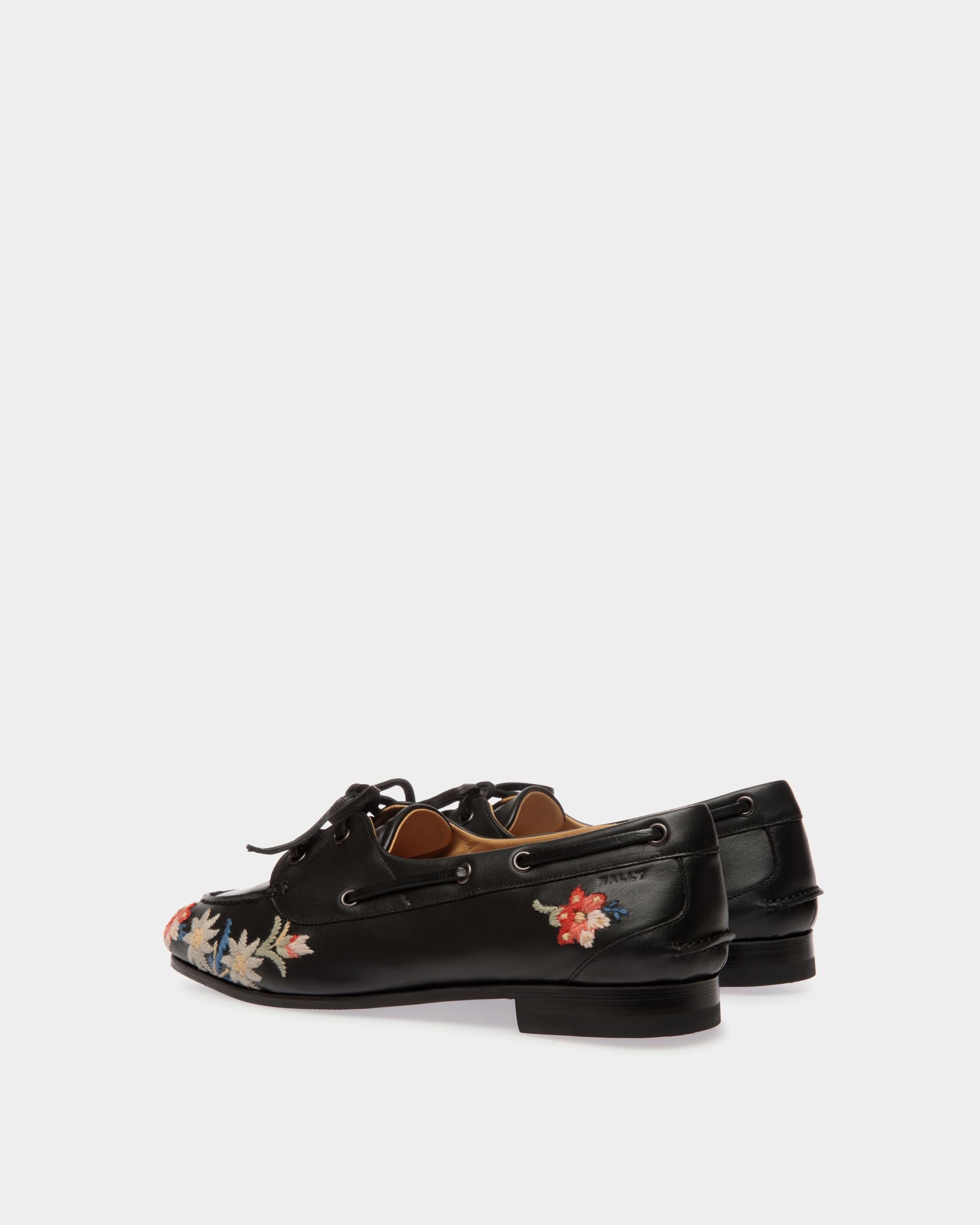 Winter Capsule Mokassin Aus Schwarzem Leder Mit Alpenblumen - Damen - Bally - 01