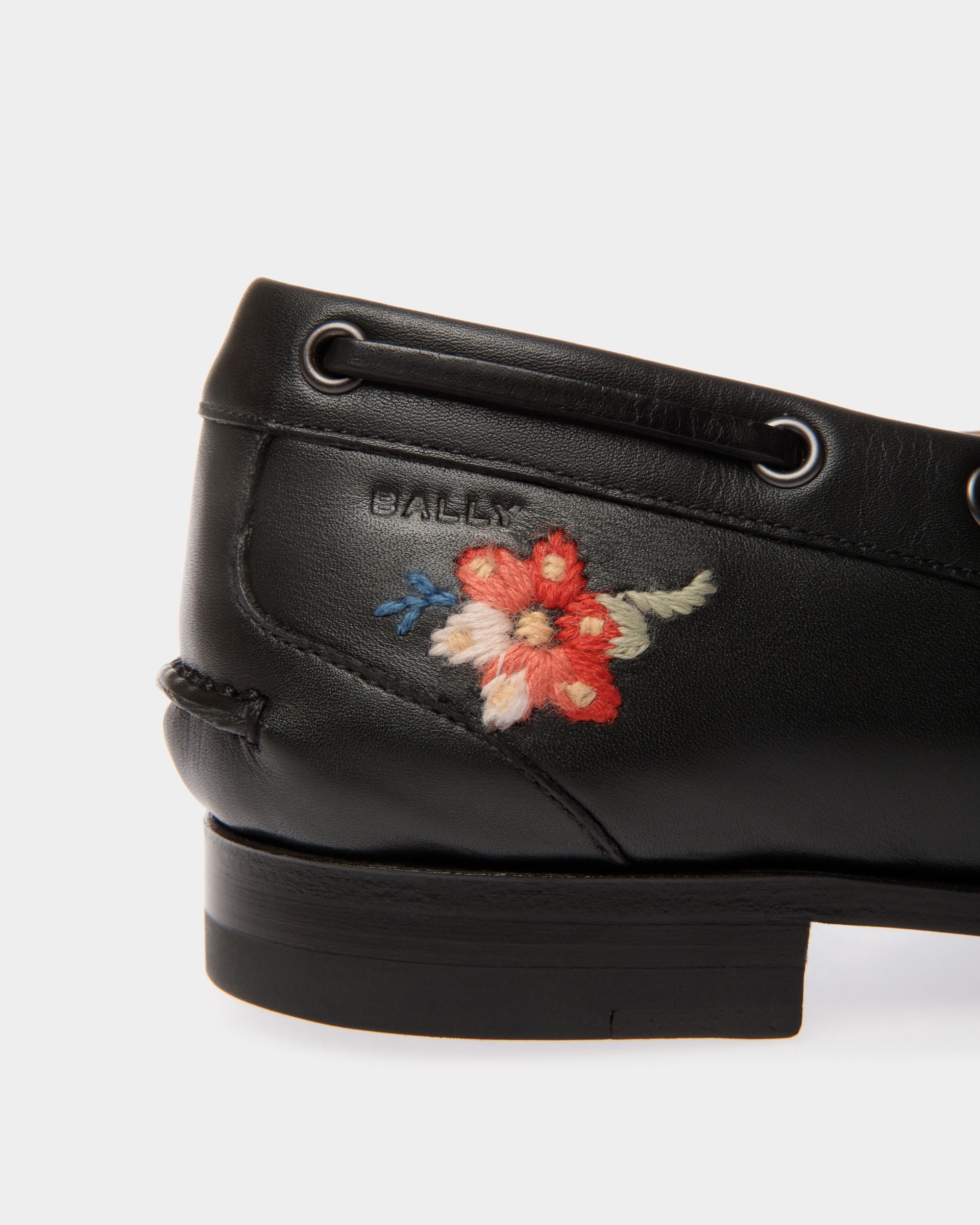 Winter Capsule Mokassin Aus Schwarzem Leder Mit Alpenblumen - Damen - Bally - 03