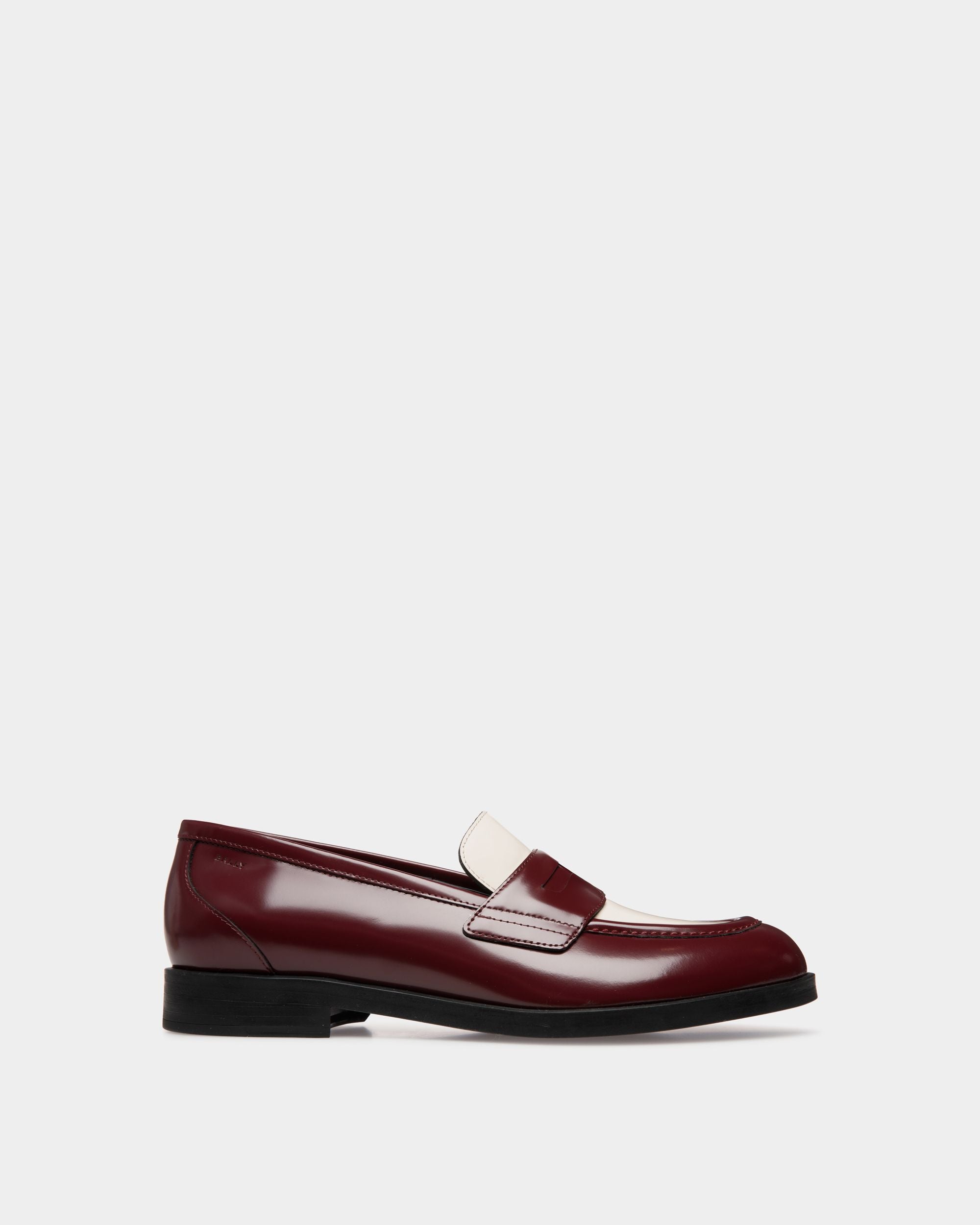 Egli Flat In Red Leather - Damen - Bally - 01