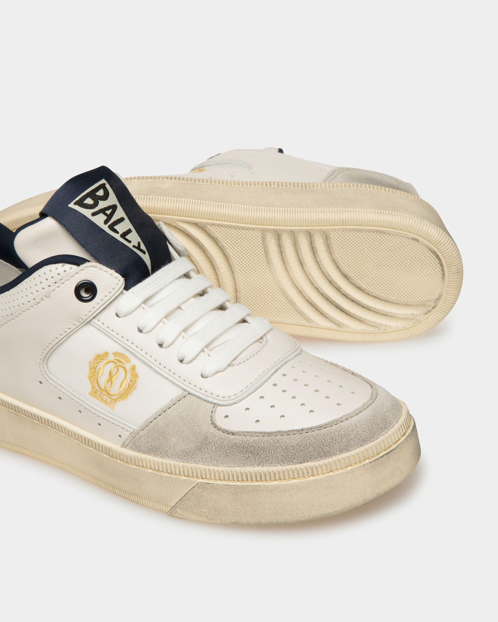 Raise Sneaker Aus Leder in Staubweiß und Mitternachtsblau - Damen - Bally - 04