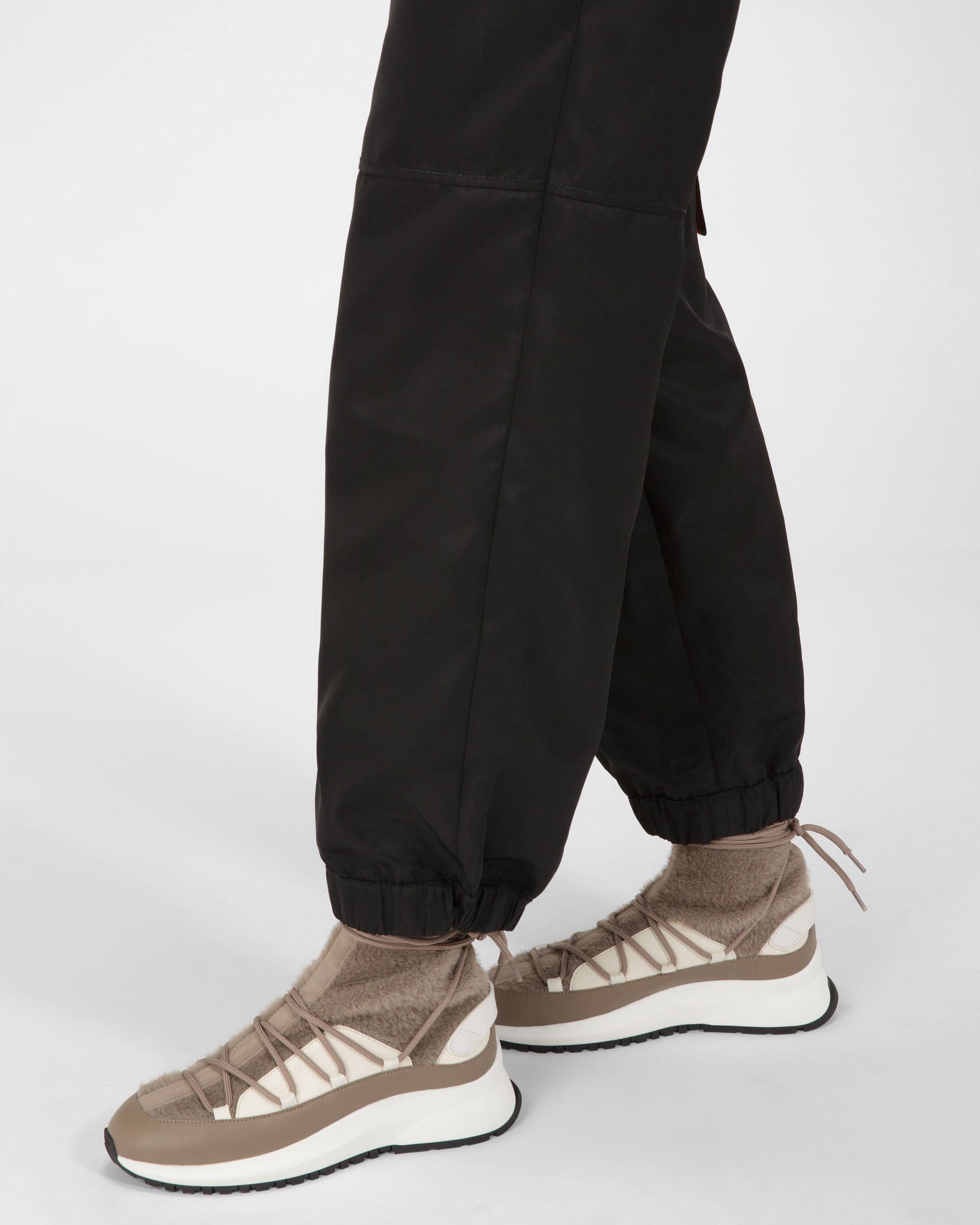 Dalyla Stiefel Aus Kaschmir Und Leder In Taupe Und Elfenbeinfarben - Damen - Bally - 03