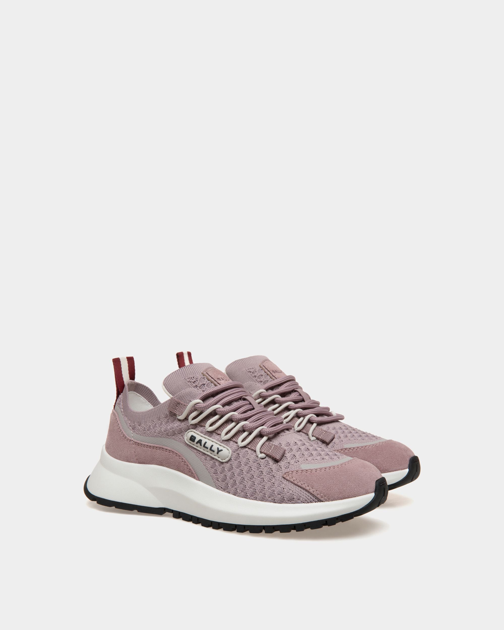 Outline | Low-Top Sneaker für Damen aus Strickgewebe in Flieder | Bally | Still Life 3/4 Vorderseite