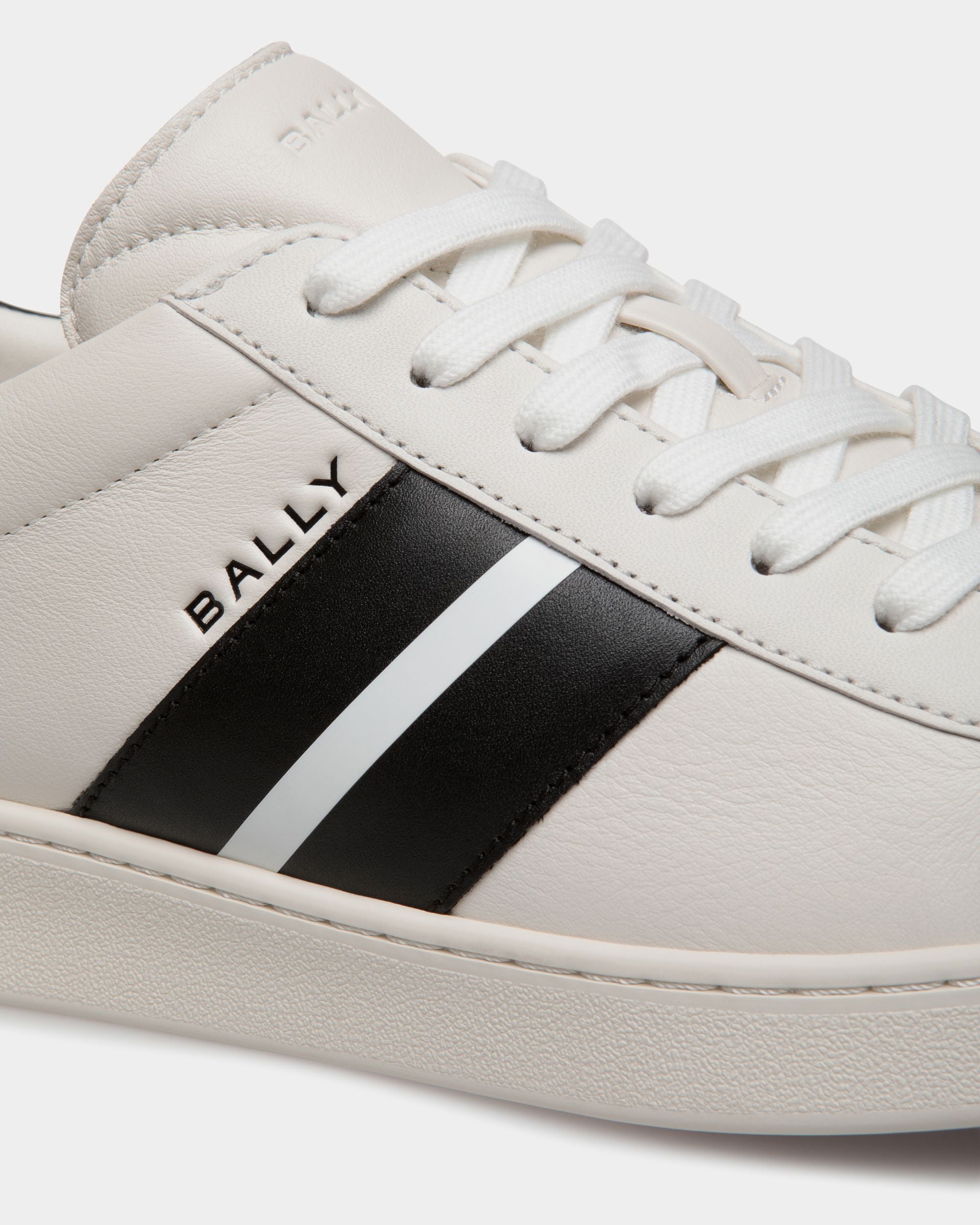 Tennis Sneaker Aus Leder In Weiß Und Schwarz - Damen - Bally - 06