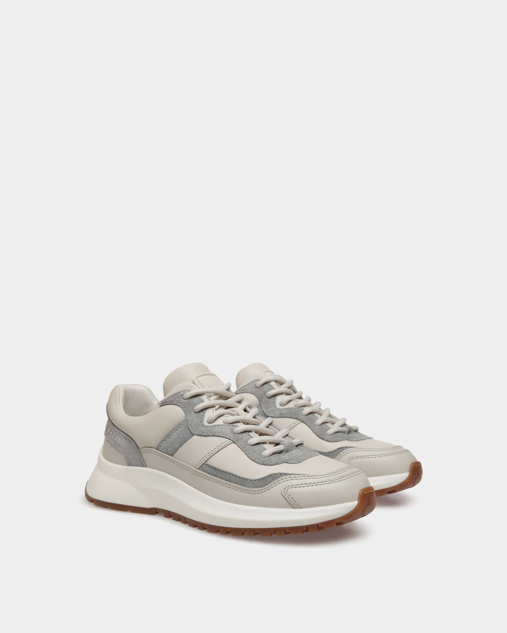 Outline Sneaker Aus Leder In Dusty White Und Light Grey - Damen - Bally - 03