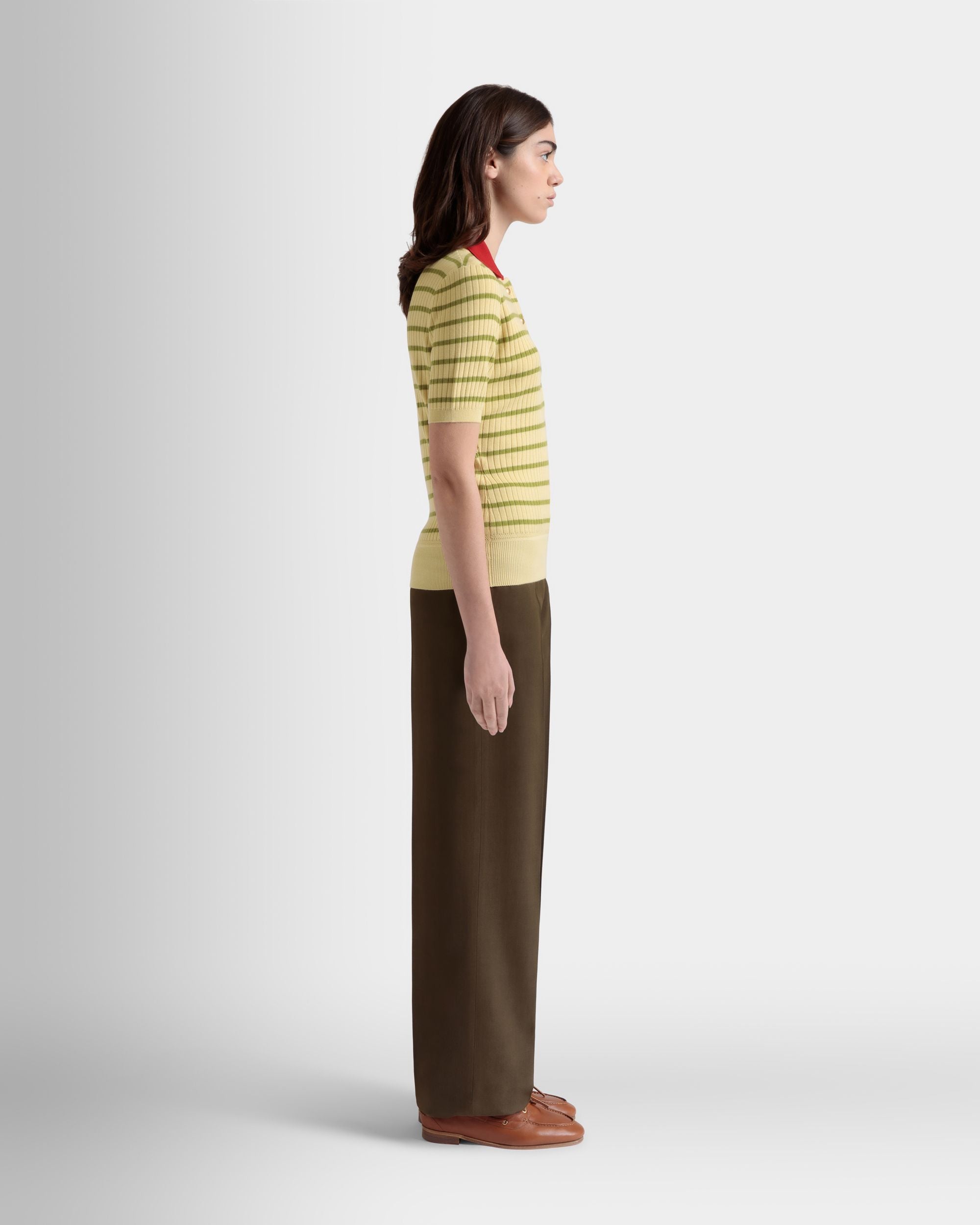 Gestricktes Poloshirt Aus Einer Wollmischung In Dusty Yellow - Damen - Bally - 03