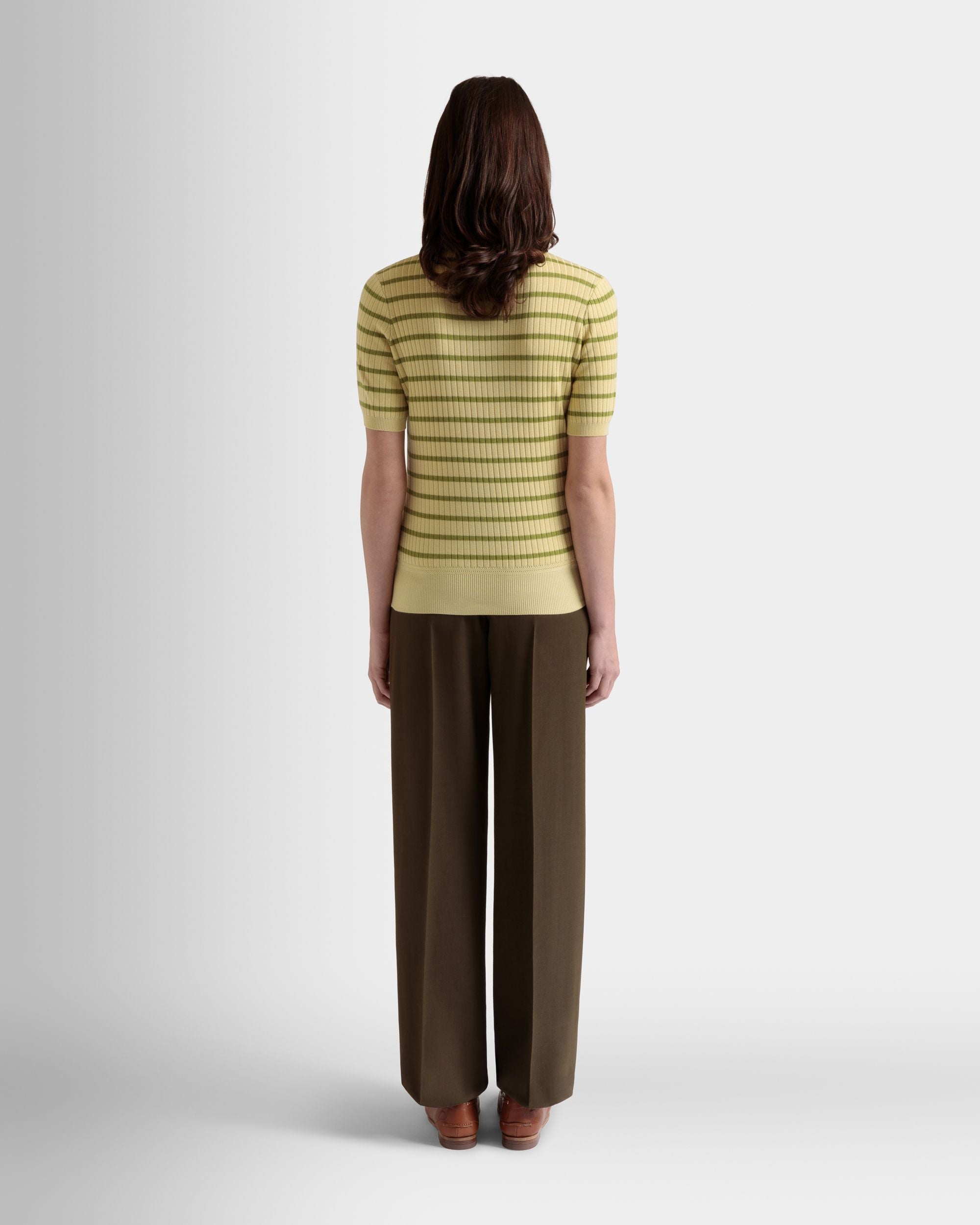 Gestricktes Poloshirt Aus Einer Wollmischung In Dusty Yellow - Damen - Bally - 04