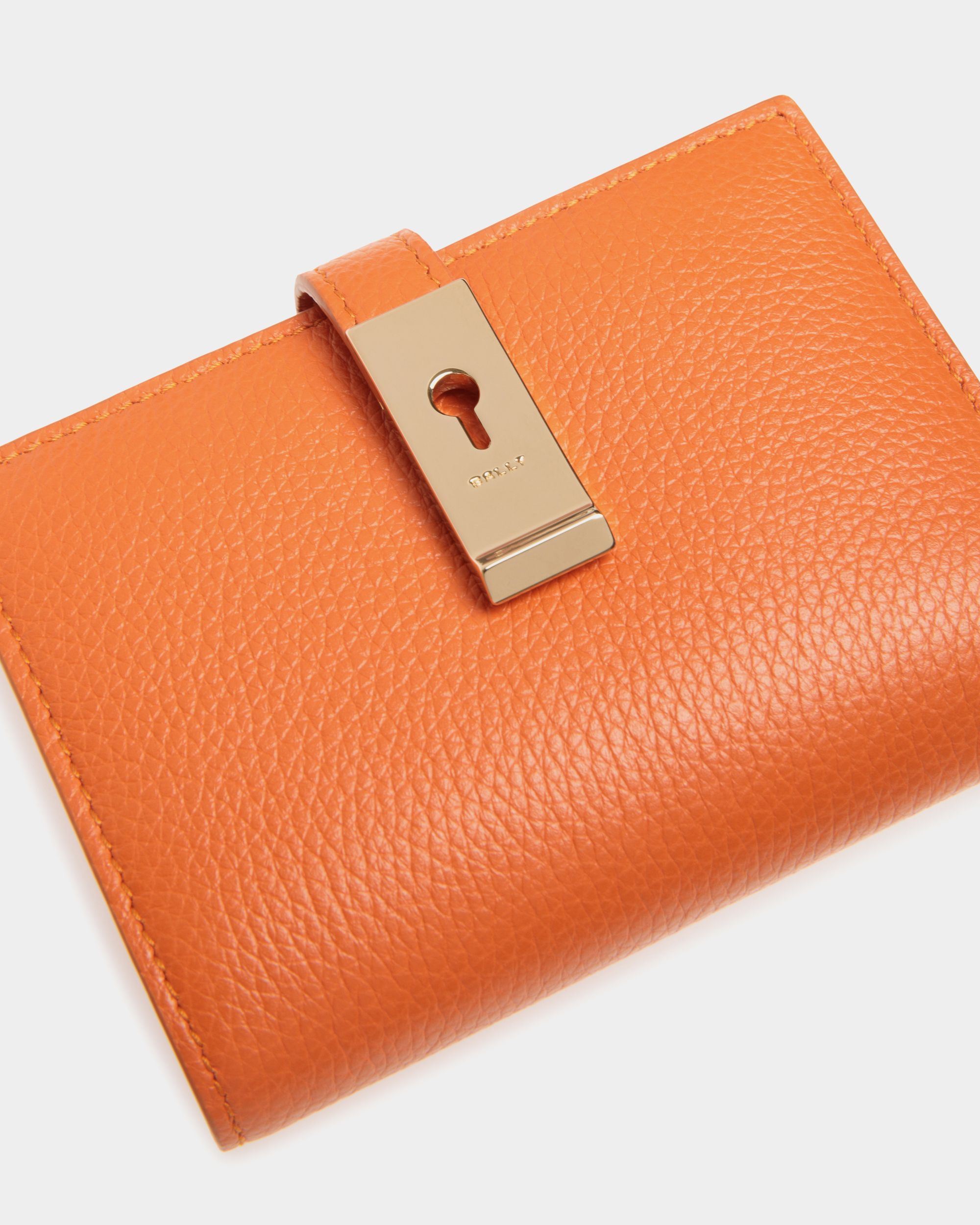 Geldbörse Lock Me Aus Genarbtem Leder In Koi Orange - Damen - Bally - 04