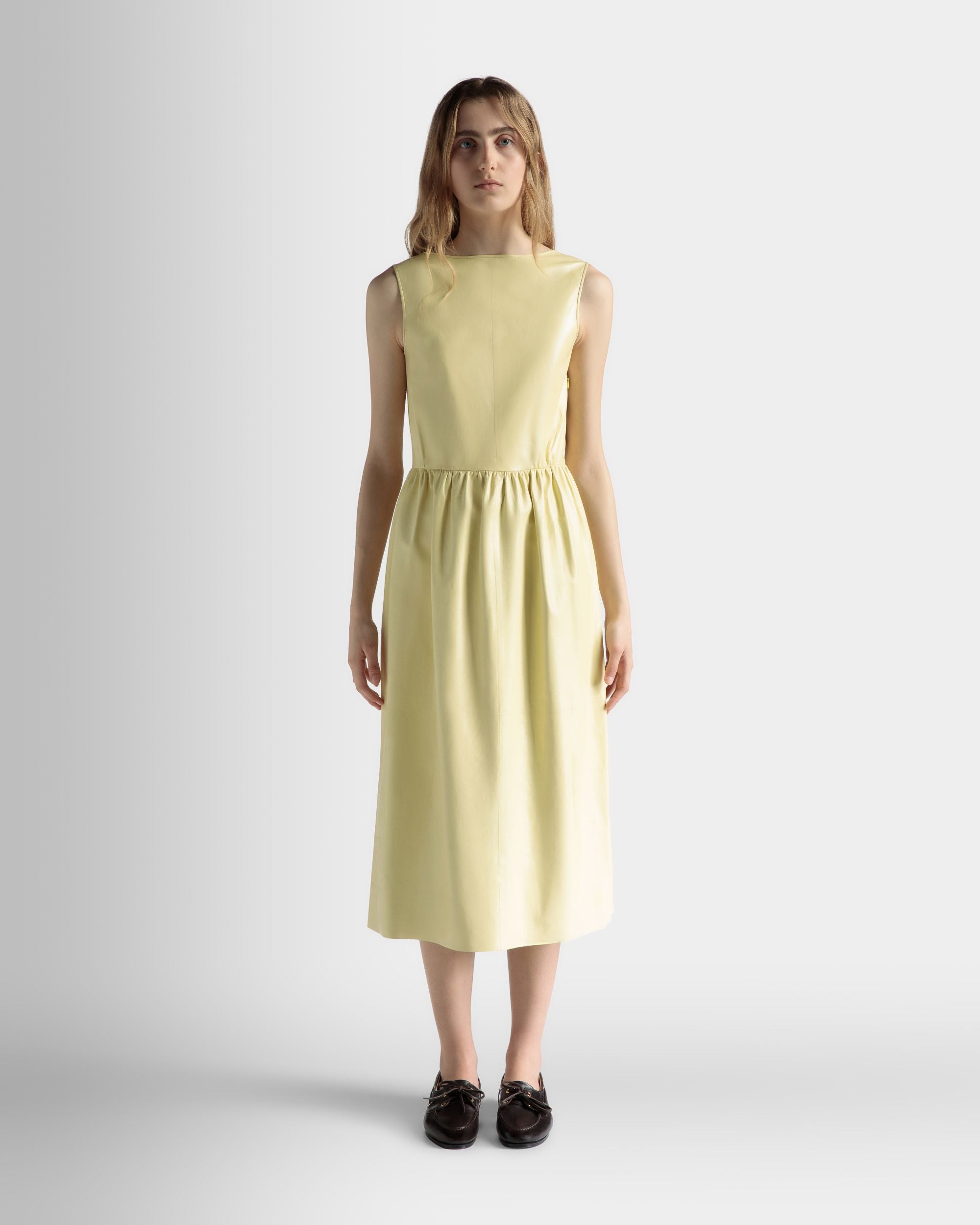 Ärmelloses Midikleid Aus Leder In Vanana Yellow - Damen - Bally - 02