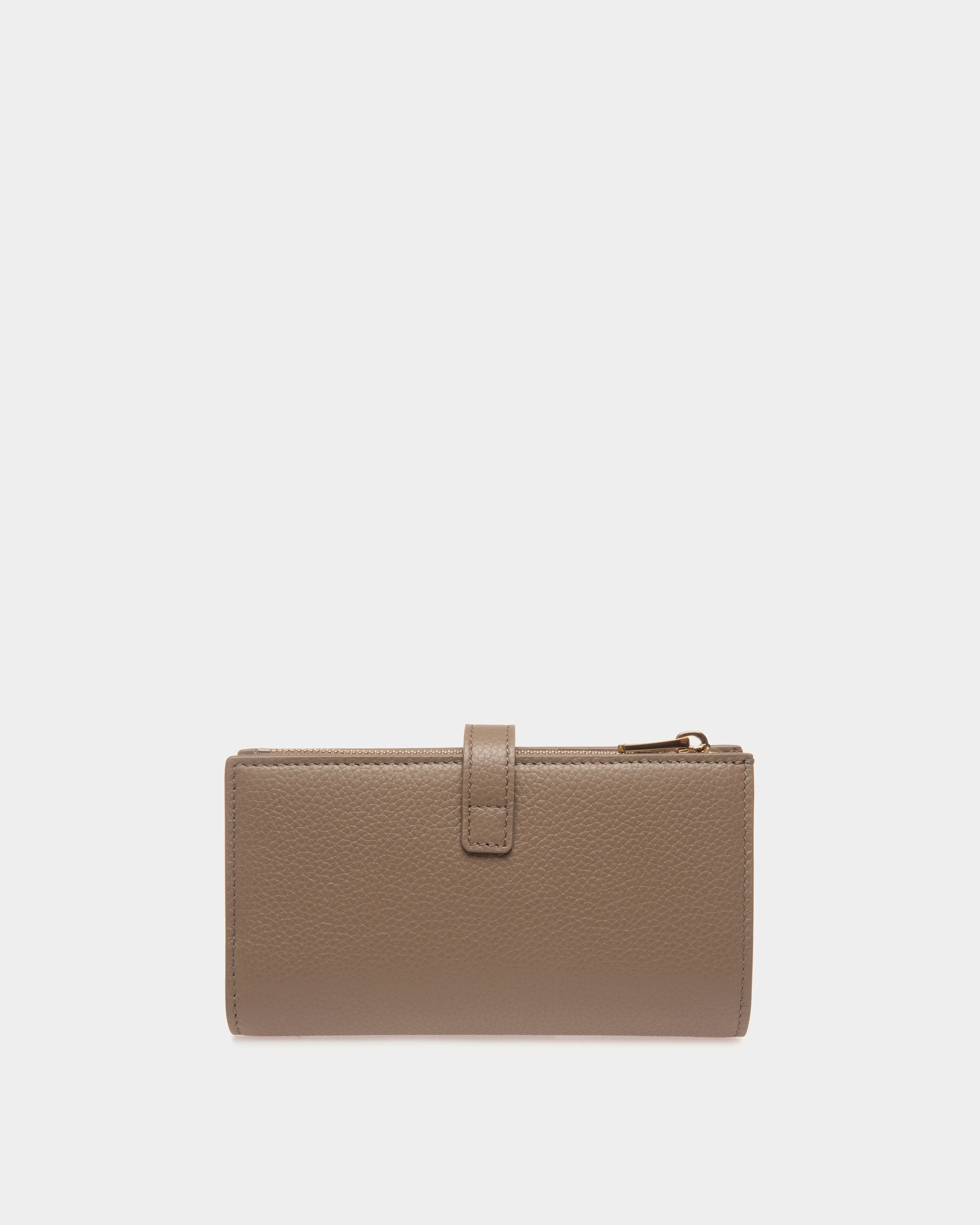 Lange Geldbörse Lock Me Aus Genarbtem Leder In Taupe - Damen - Bally - 02