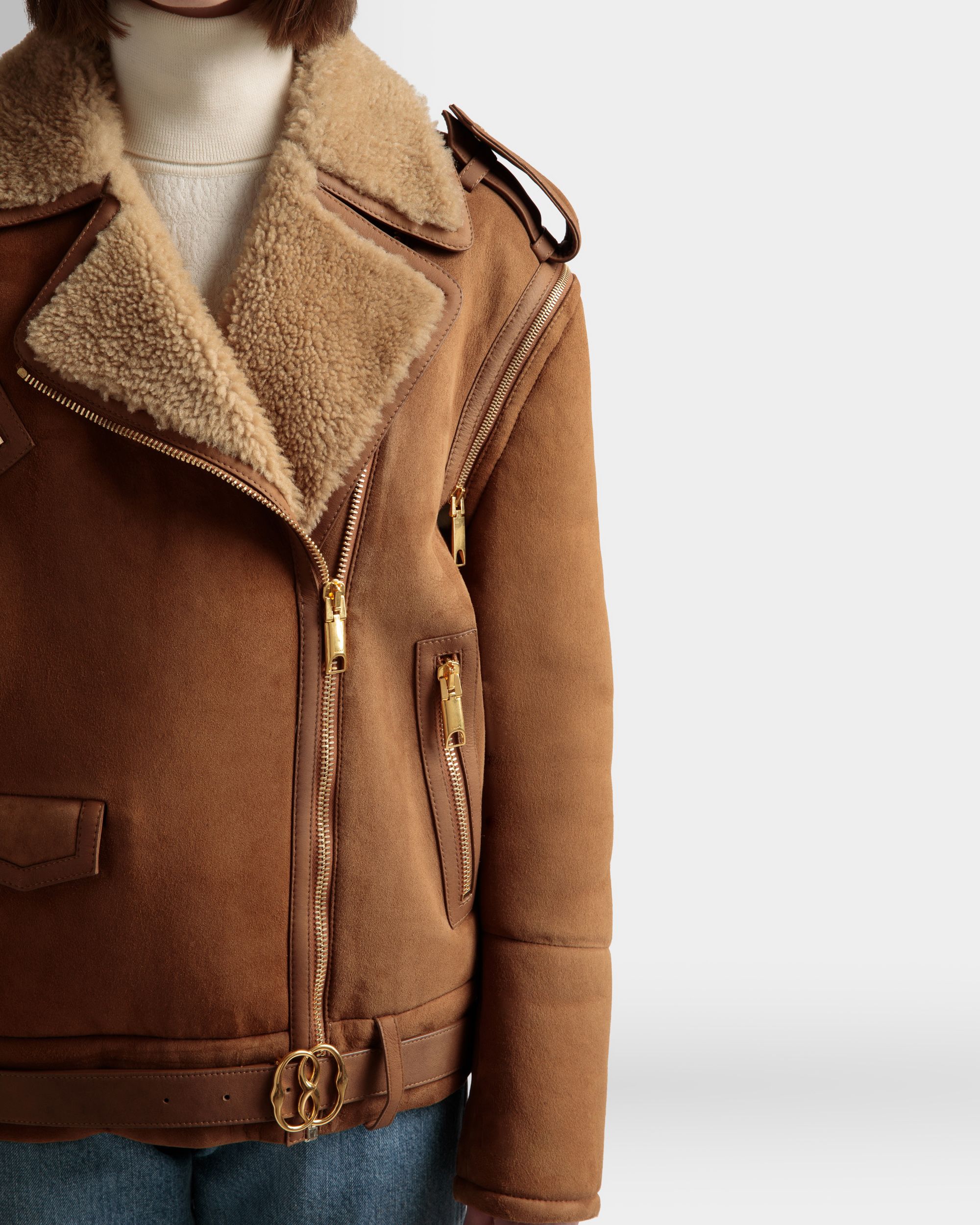 Zweireihige Lammfelljacke Aus Veloursleder In Braun - Damen - Bally - 04