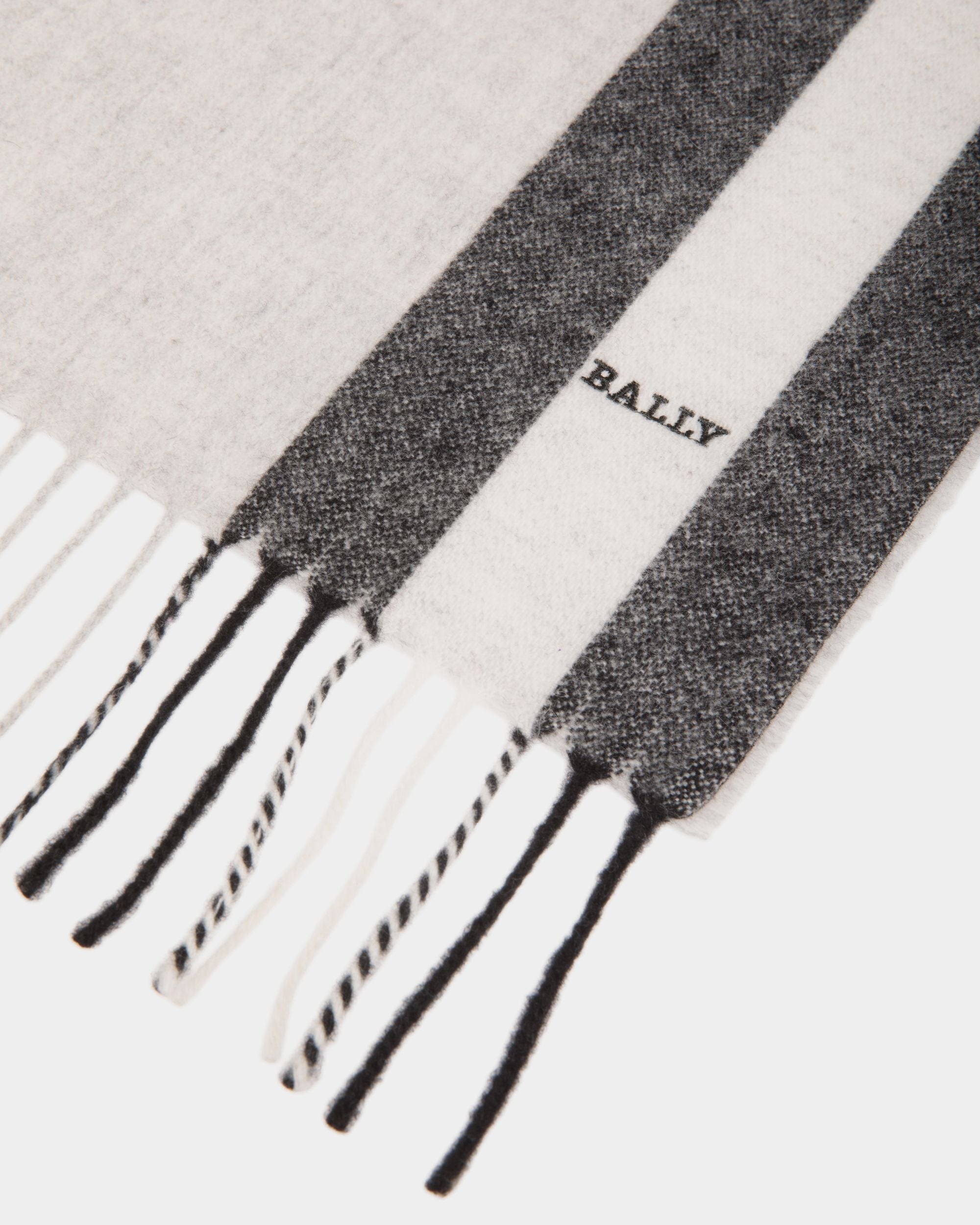 Scarf In Wool Grey - Damen - Bally - 02