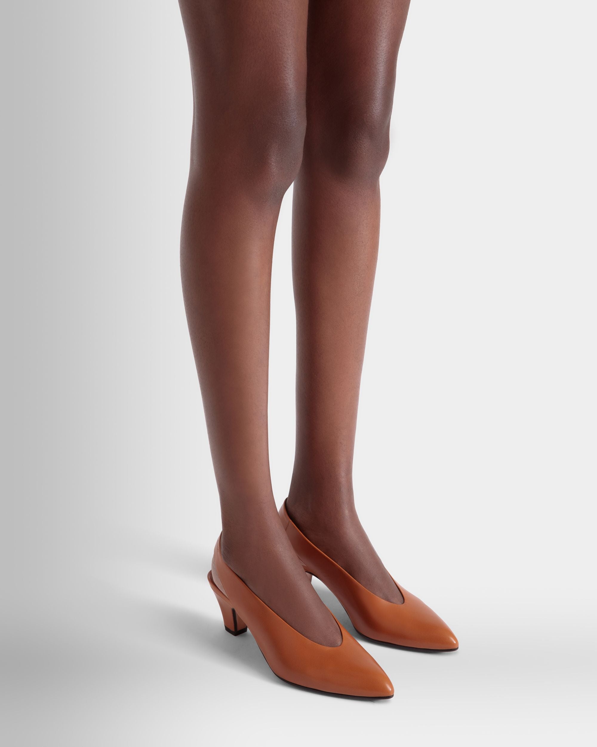 Alva Pumps Aus Braunem Leder - Damen - Bally - 02