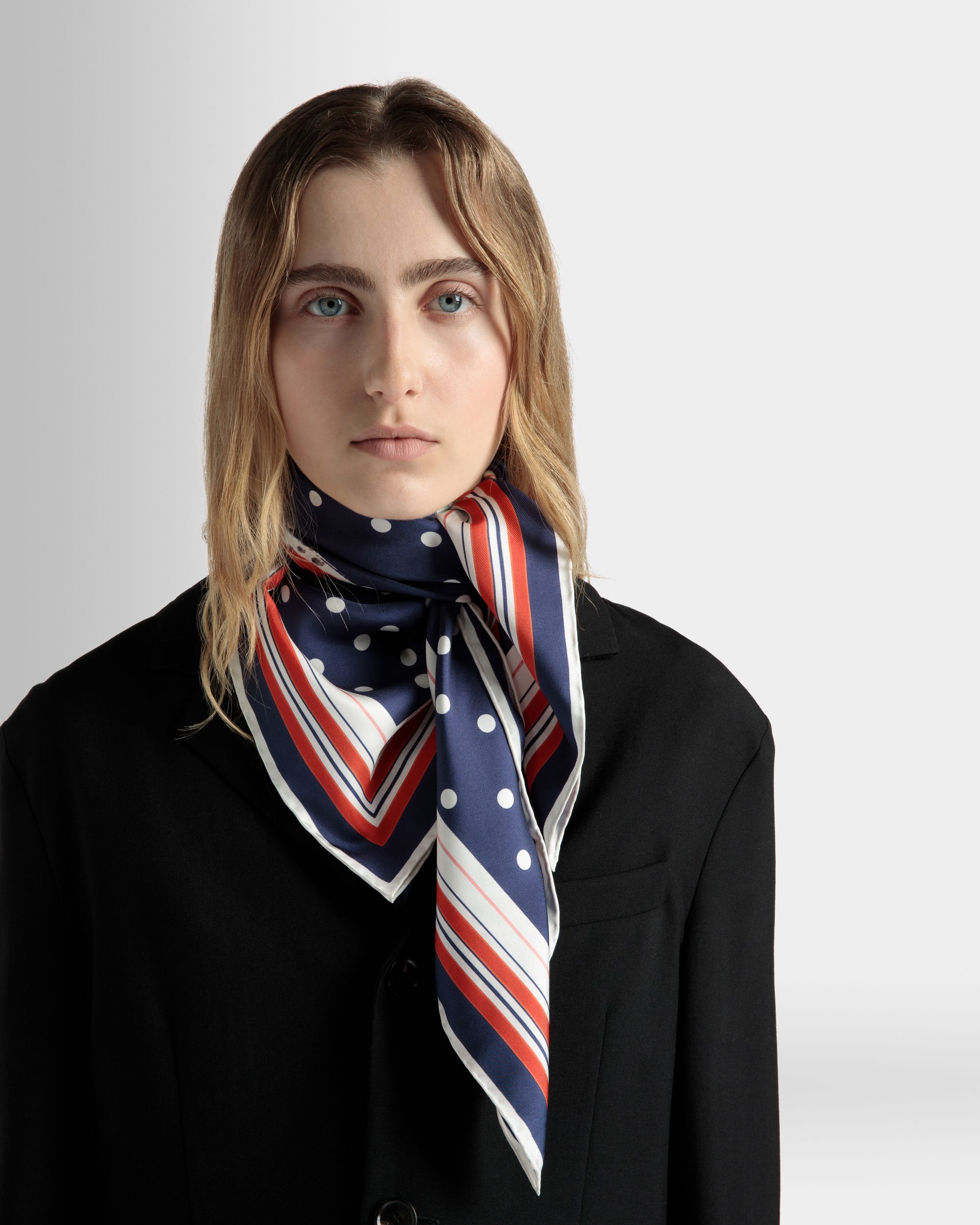 Bedrucktes Foulard Aus Seide In Strawberry - Damen - Bally - 02