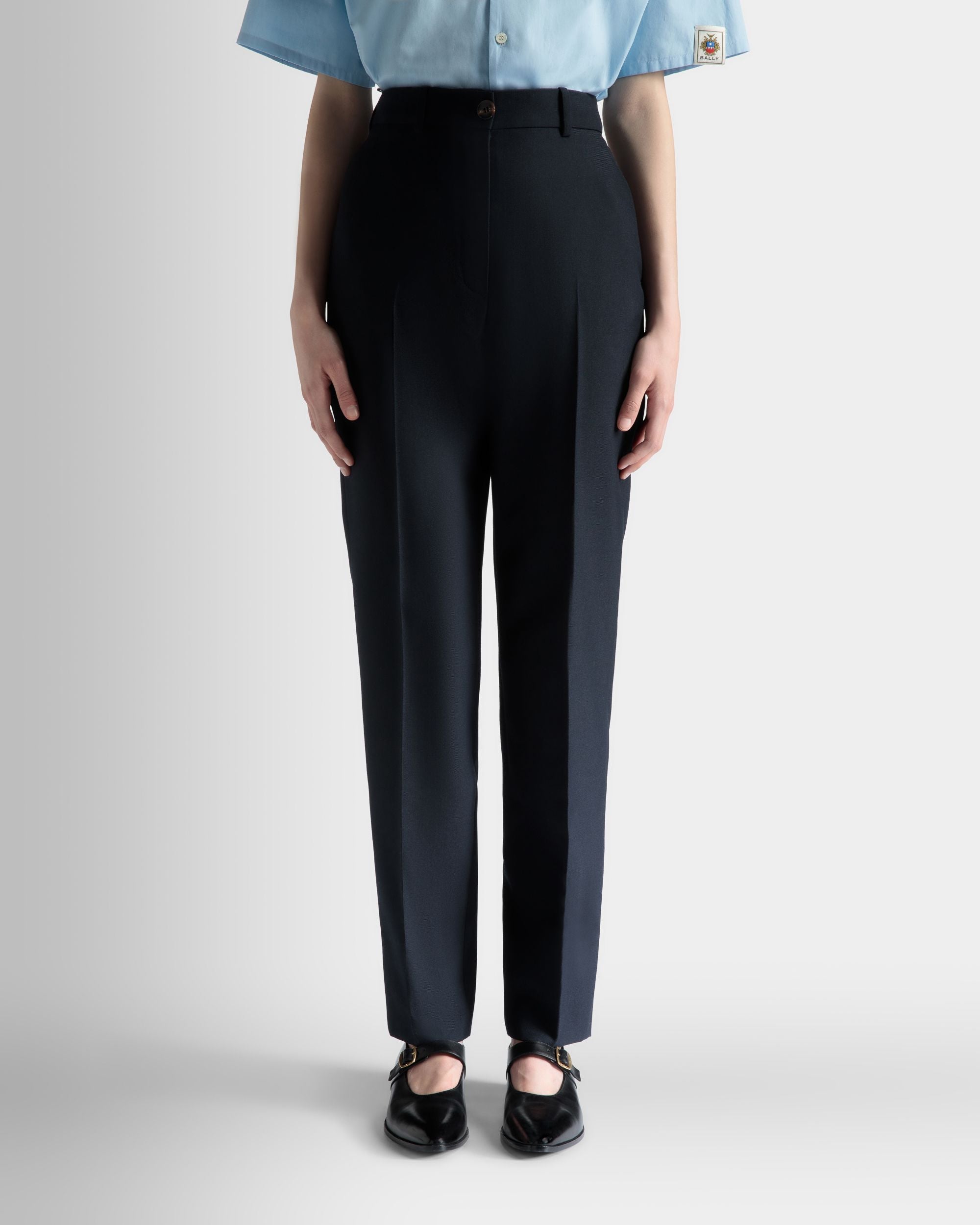 Gerade Geschnittene Hose Aus Einer Wollmischung In Navy Blue - Damen - Bally - 03