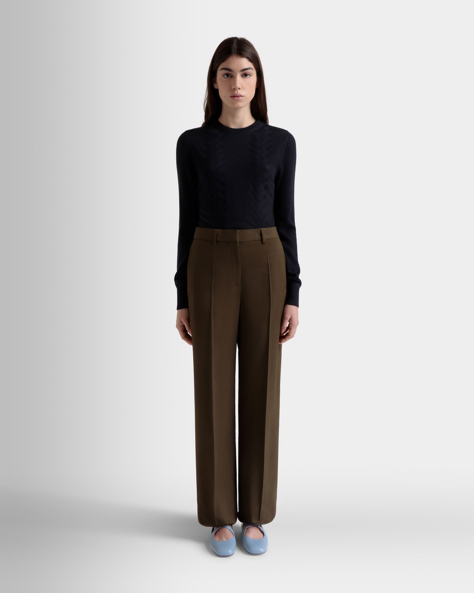 Hose Mit Geradem Bein Aus Fließender Gabardine In Military Green - Damen - Bally - 01